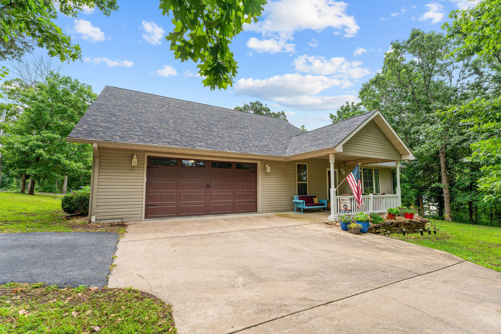 Photo 2 - Residential for sale – 70  Lincoln Lane  Lampe, MO