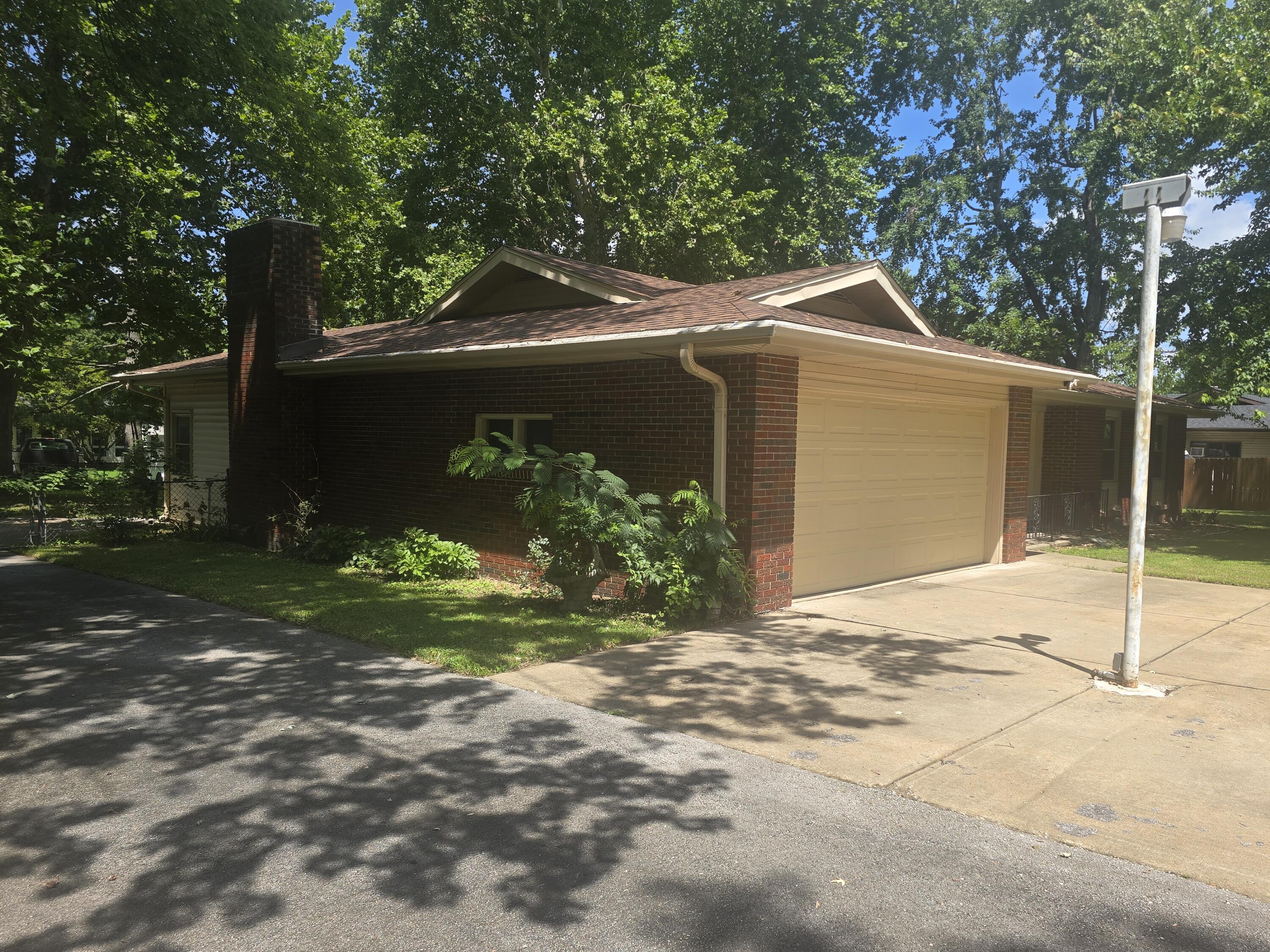 Photo 9 - Residential for sale – 4321 S Ridgecrest Drive  Springfield, MO