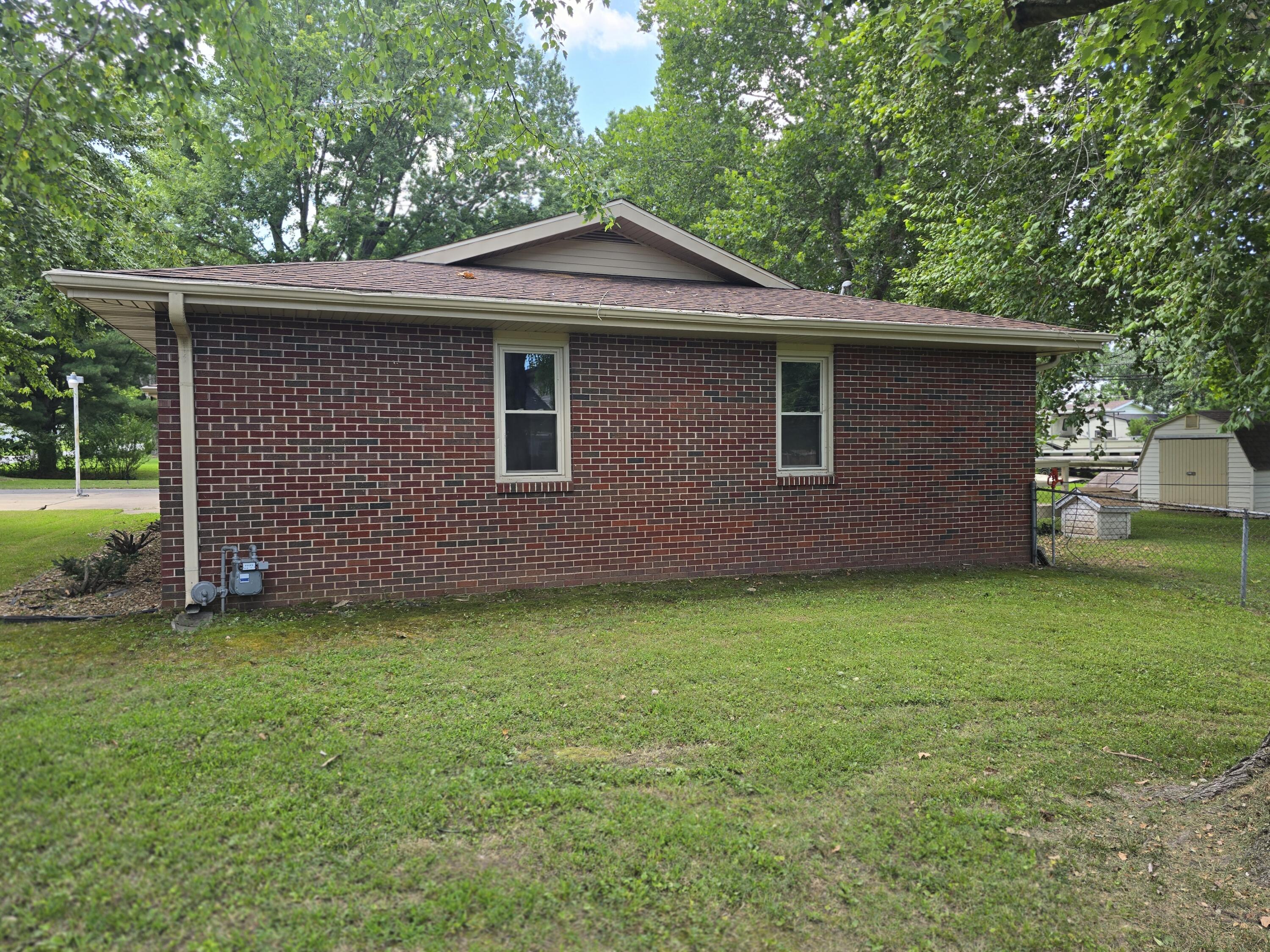 Photo 4 - Residential for sale – 4321 S Ridgecrest Drive  Springfield, MO