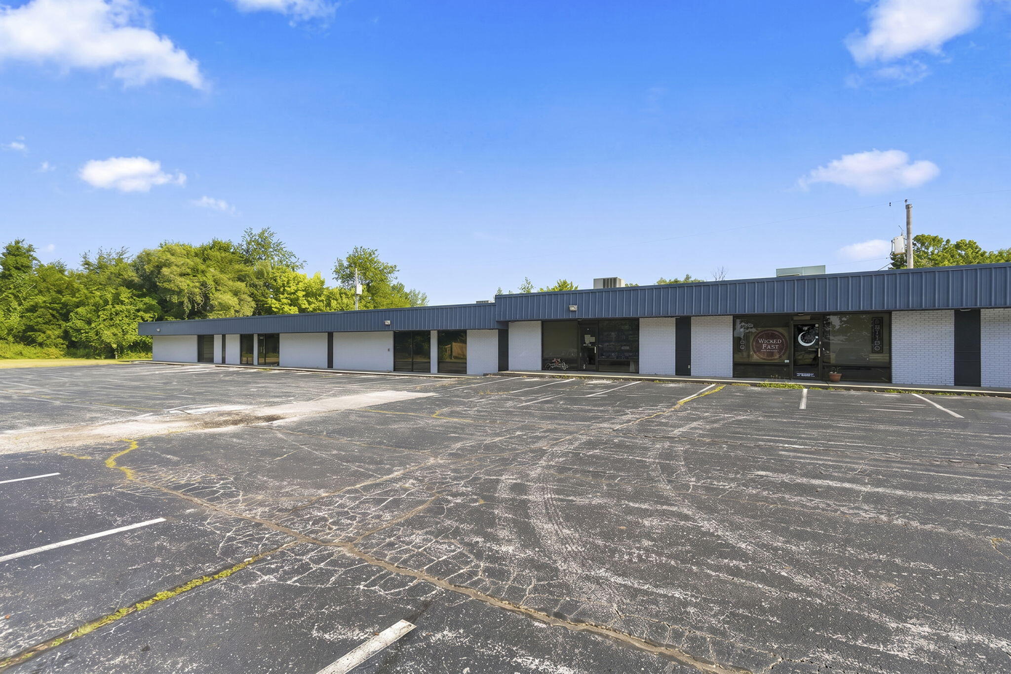Photo 11 - Commercial Sale for sale – 5601 S Campbell Avenue  Springfield, MO