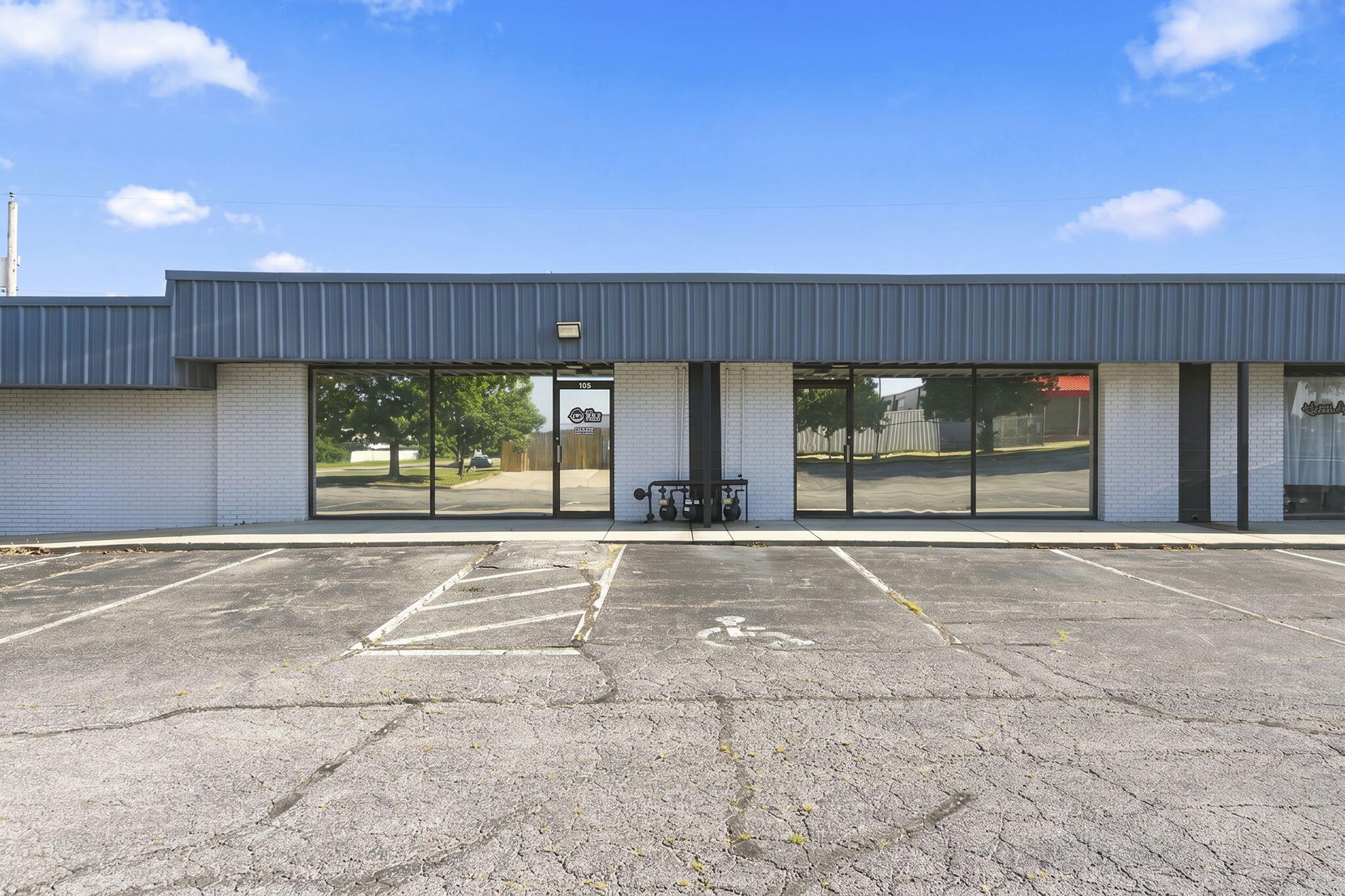 Photo 12 - Commercial Sale for sale – 5601 S Campbell Avenue  Springfield, MO