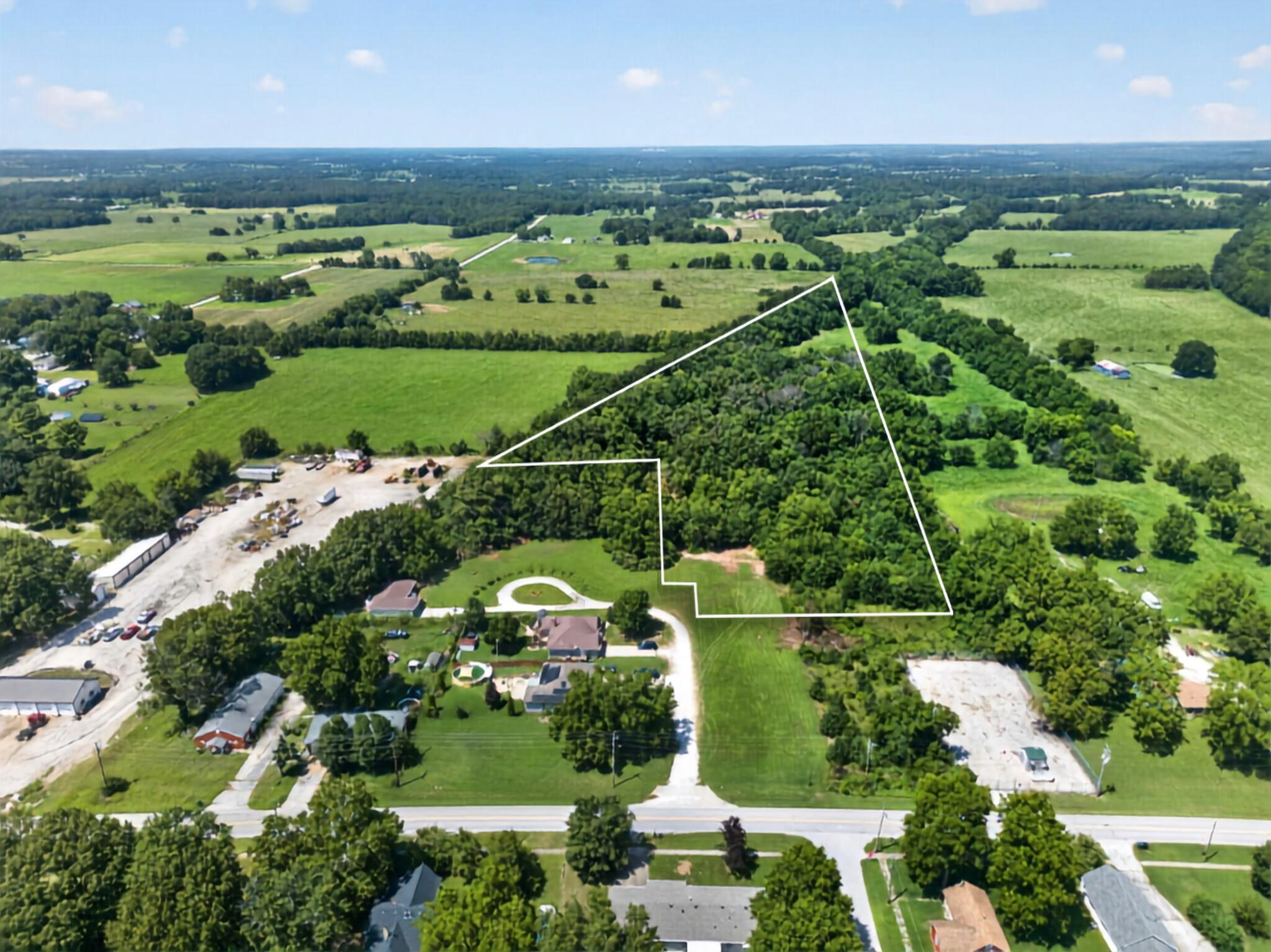 Land for sale – 000 E Main East Street  Walnut Grove, MO