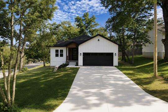 Photo 2 - Residential for sale – 206 S 8th Avenue  Ozark, MO