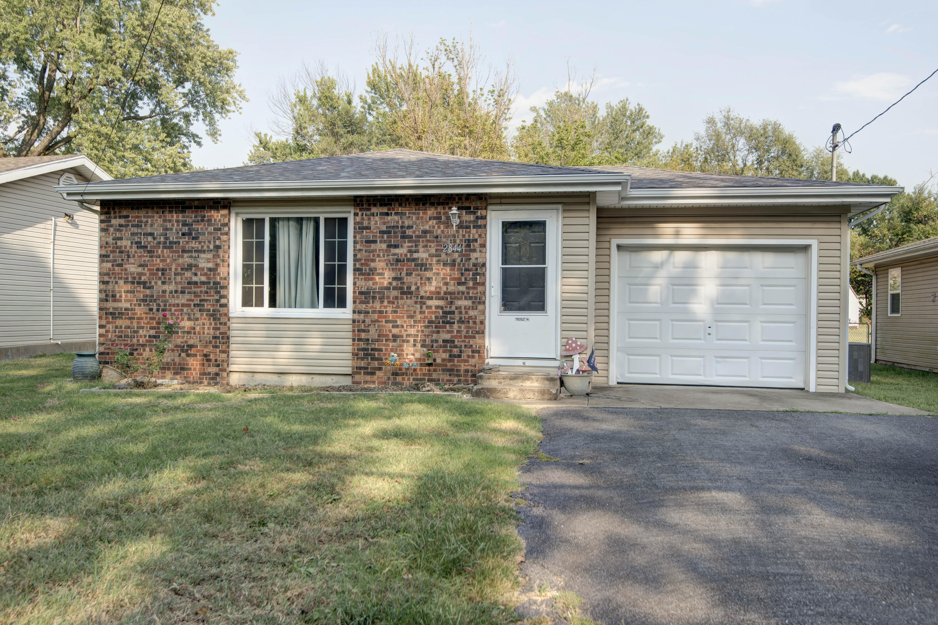 Photo 14 - Residential for sale – 2844 N Summit Avenue  Springfield, MO