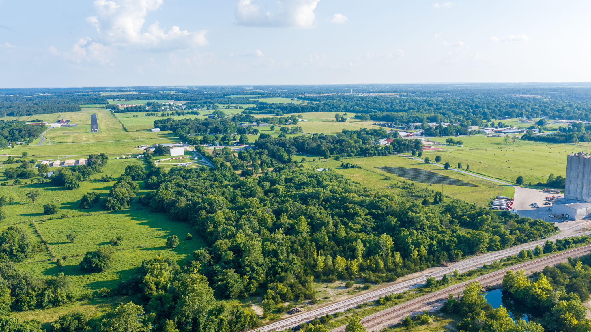 Photo 16 - Land for sale – 00 E Church Street  Aurora, MO