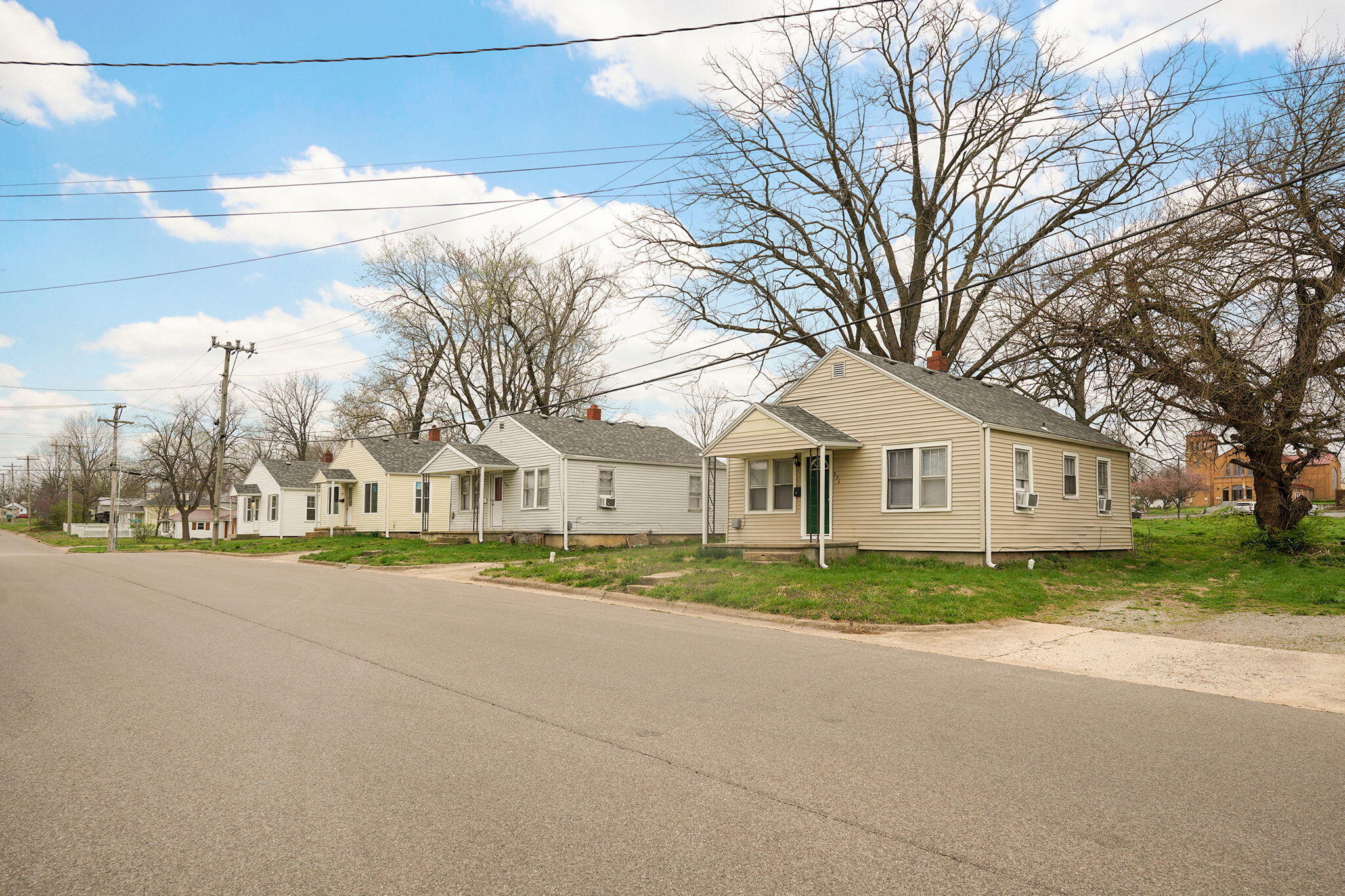 Photo 23 - Residential for sale – 351  Lincoln Avenue  Lebanon, MO
