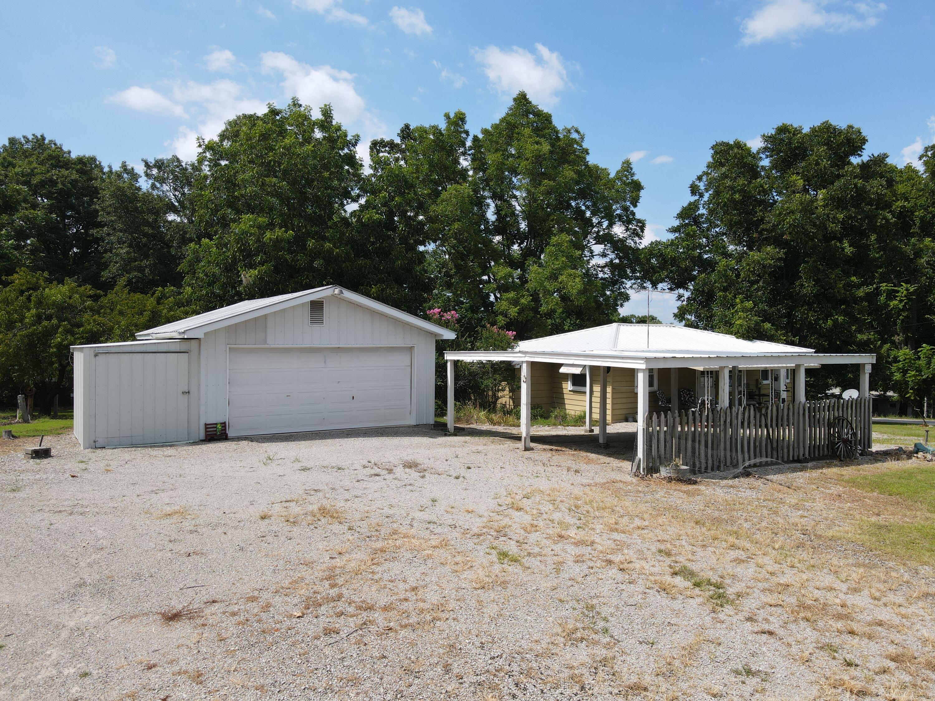 Photo 9 - Residential for sale – 140  Cox Road  Cedar Creek, MO