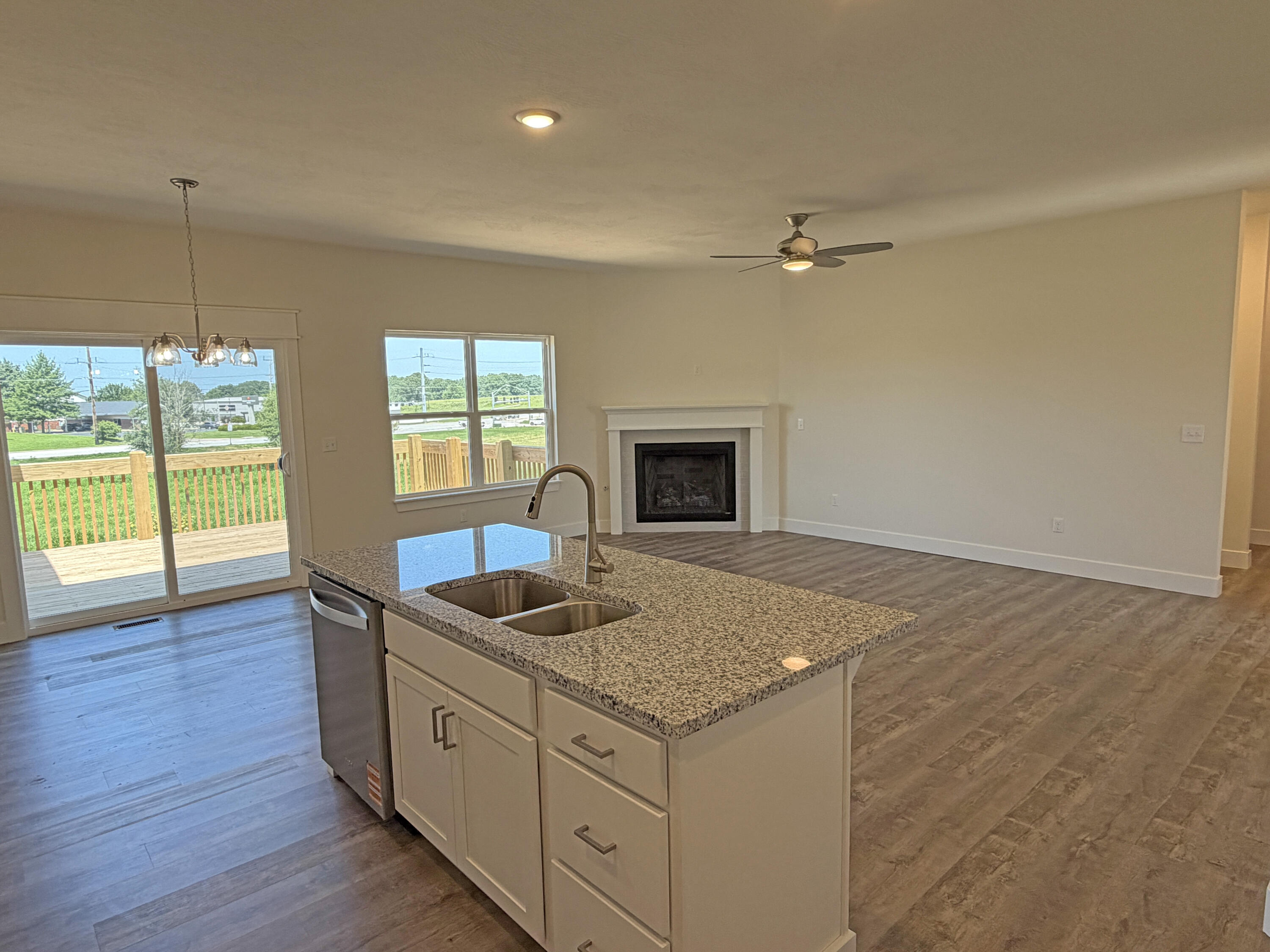 Photo 7 - Residential for sale – 1293 N Maxine Avenue  Nixa, MO