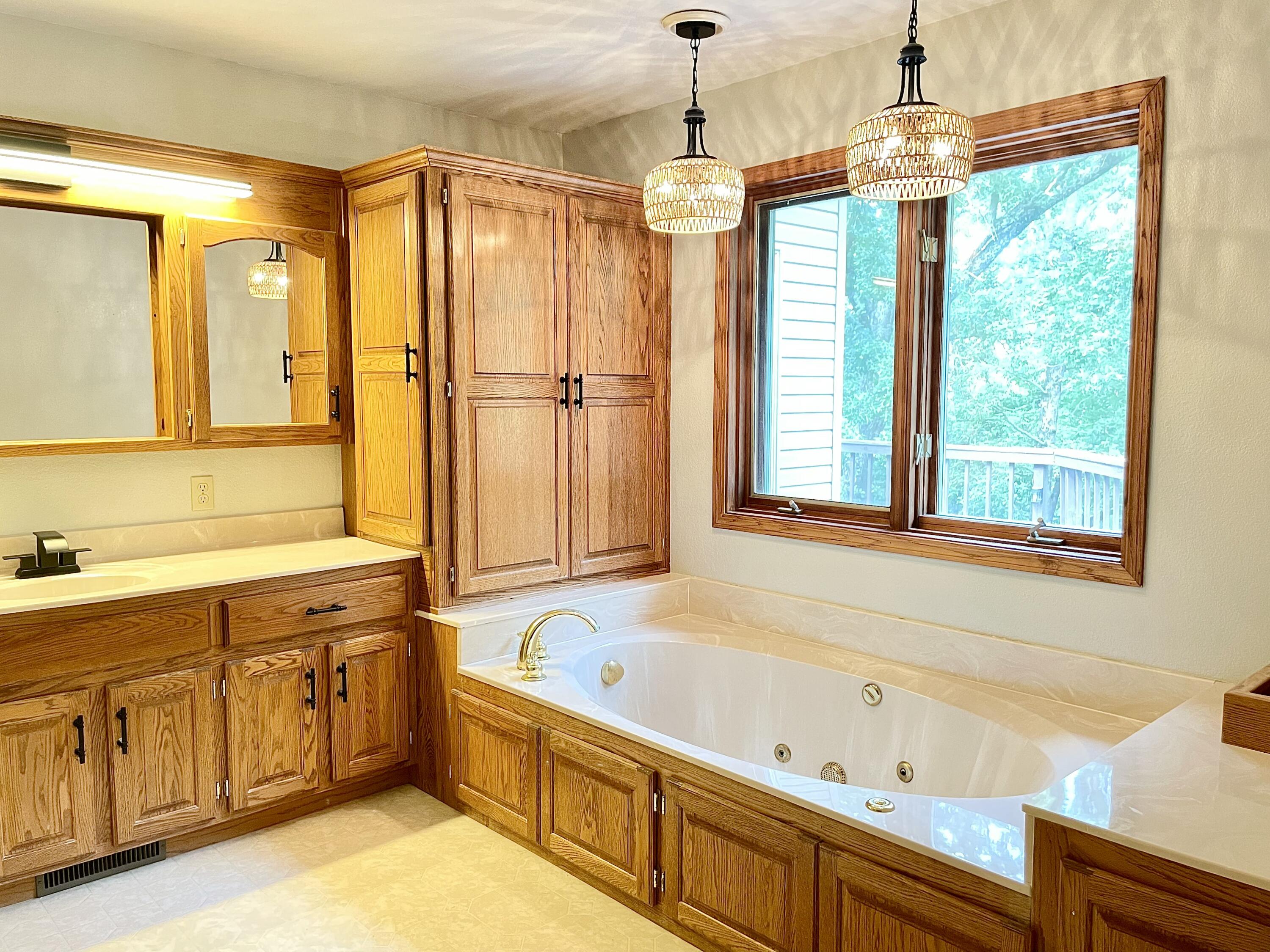 Photo 37 - Residential for sale – 4025  Deer Ridge Street  Neosho, MO