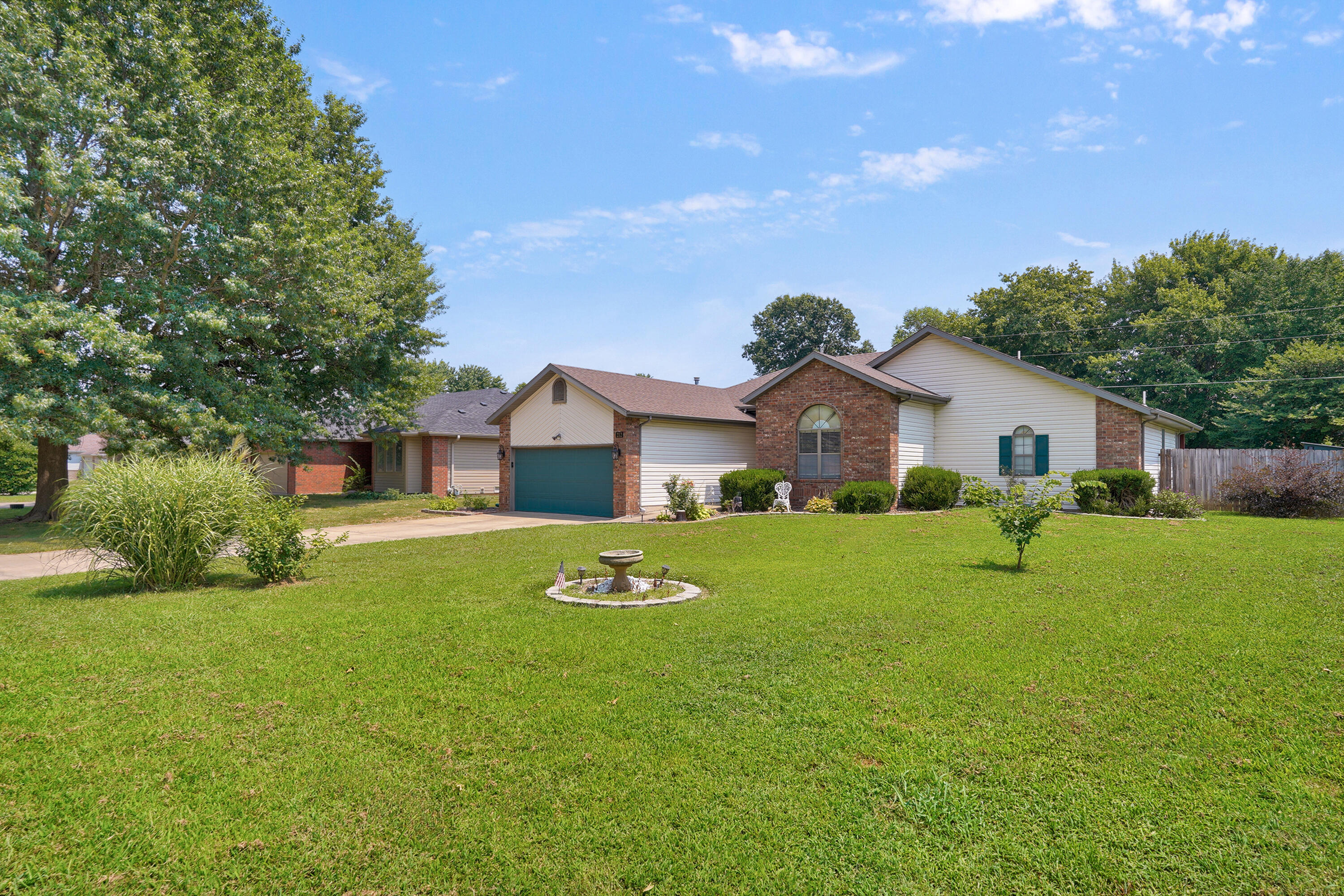 Photo 41 - Residential for sale – 212 N Meadow Street  Nixa, MO