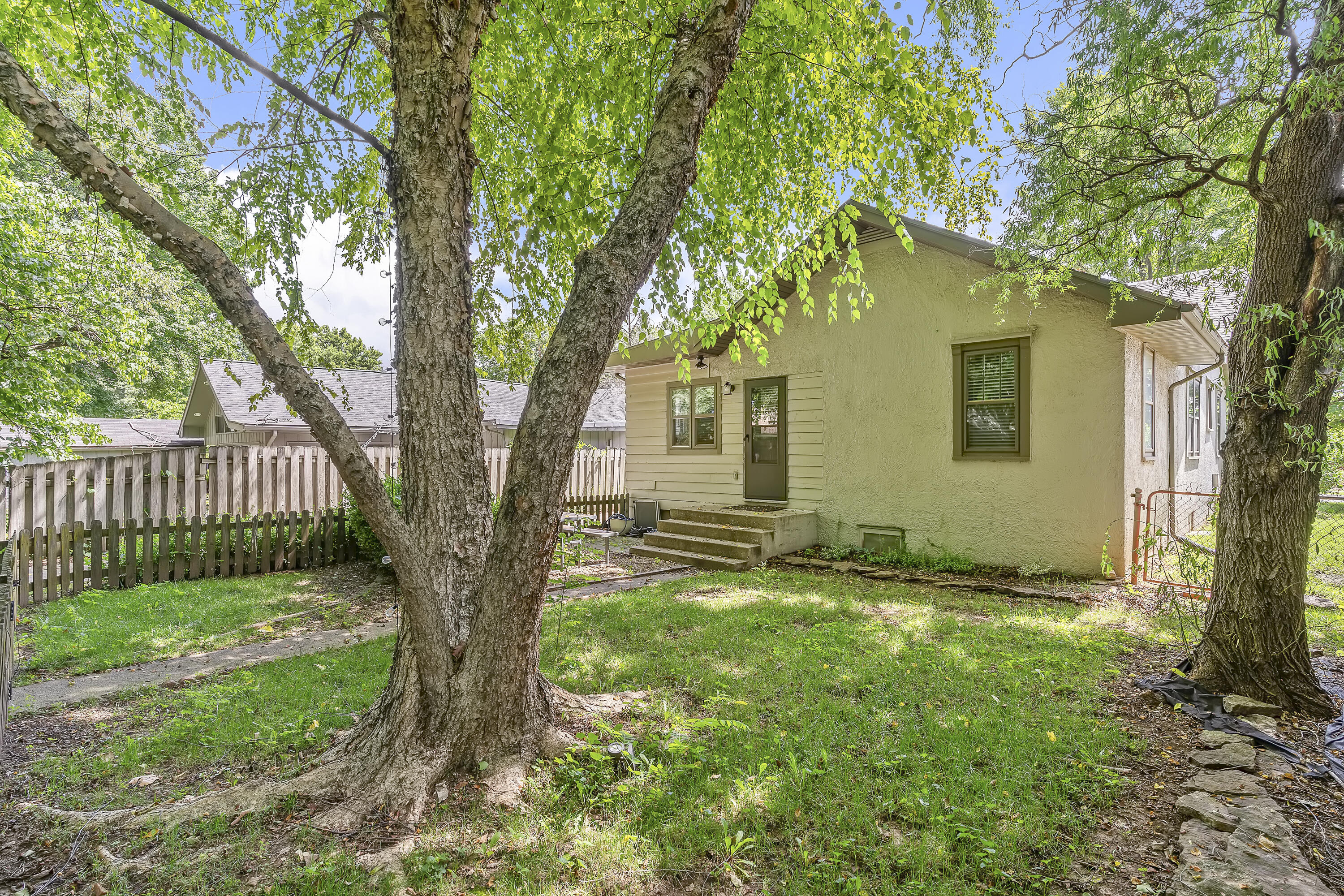 Photo 37 - Residential for sale – 1723 S Jefferson Avenue  Springfield, MO