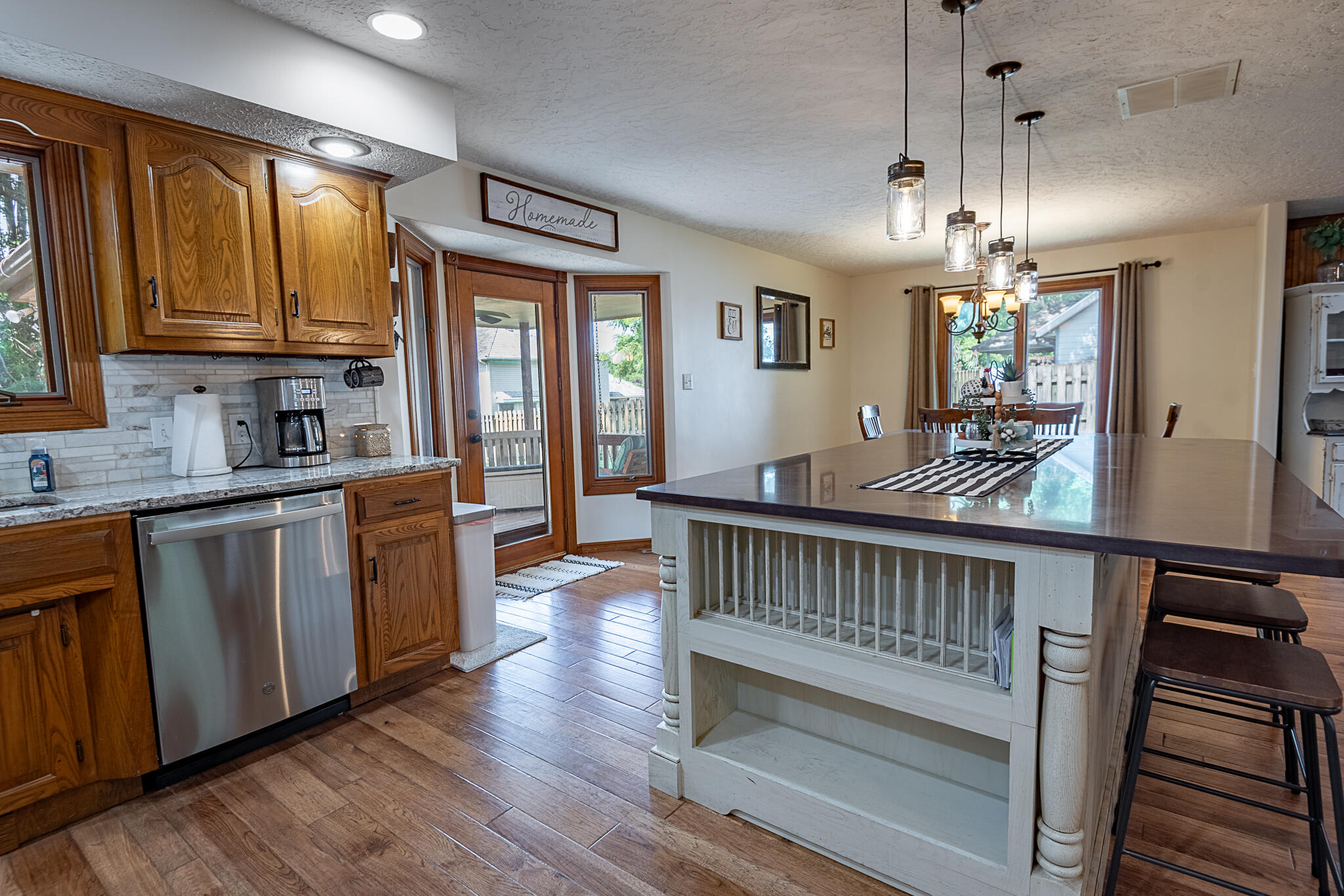 Photo 16 - Residential for sale – 760 W Sherwood Drive  Springfield, MO