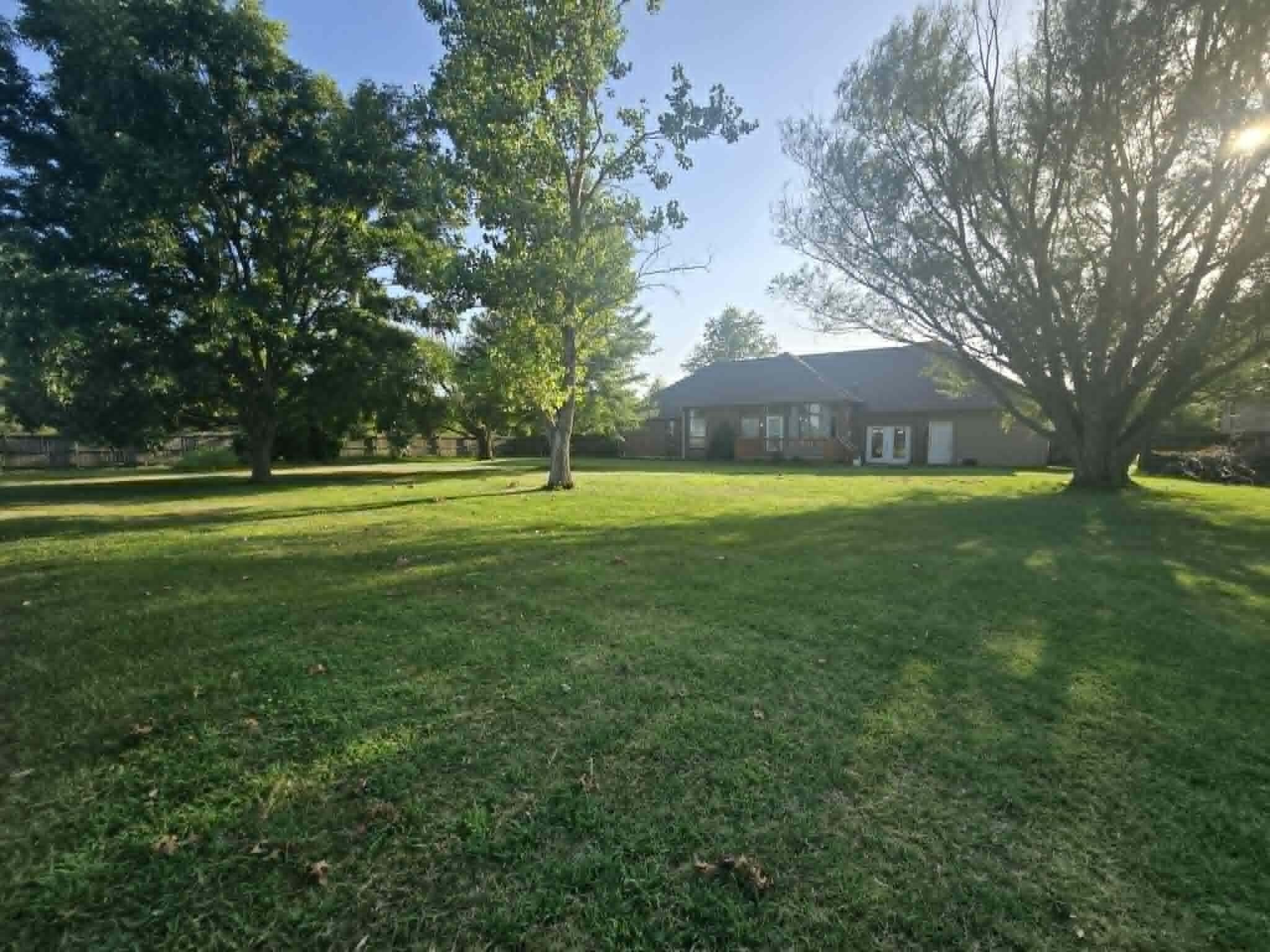 Photo 3 - Residential for sale – 2011 E Epicurean Drive  Clinton, MO