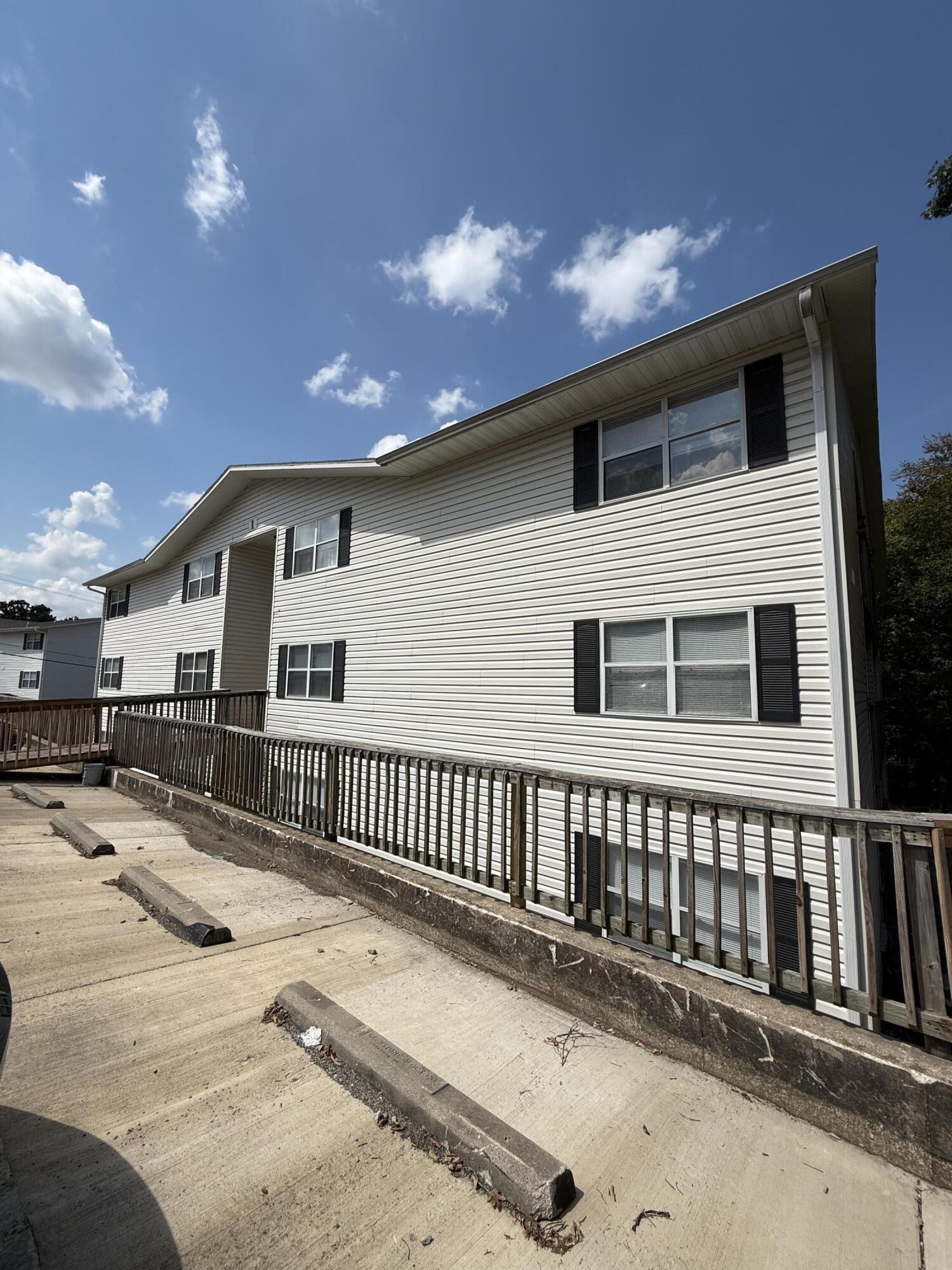 Residential Lease for sale – 428  Kays Lane  Hollister, MO