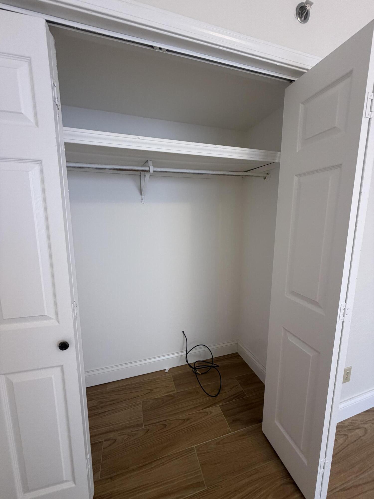 Photo 12 - Residential Lease for sale – 428  Kays Lane  Hollister, MO