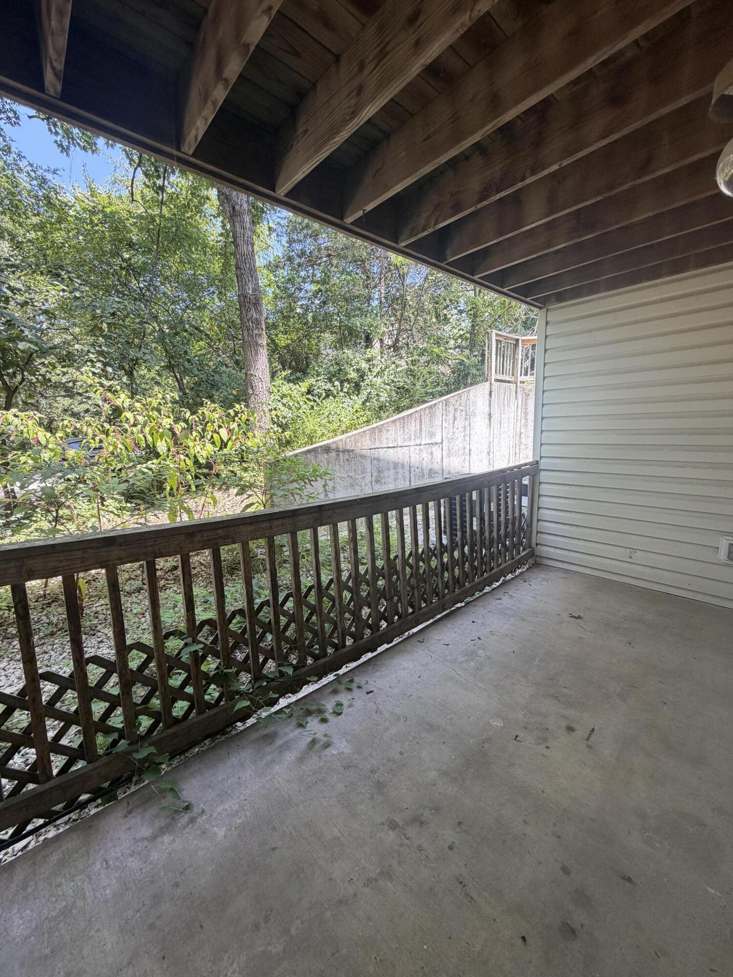 Photo 8 - Residential Lease for sale – 428  Kays Lane  Hollister, MO