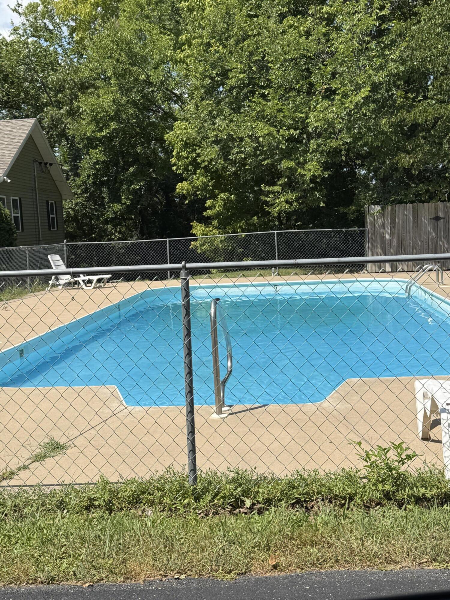 Photo 3 - Residential Lease for sale – 428  Kays Lane  Hollister, MO