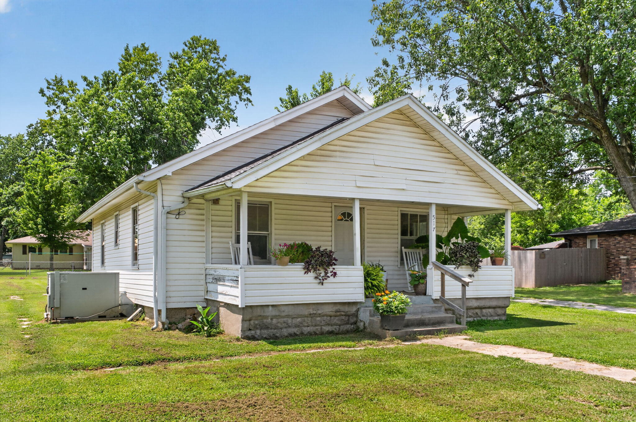 Photo 3 - Residential for sale – 517 S Missouri Street  Marionville, MO
