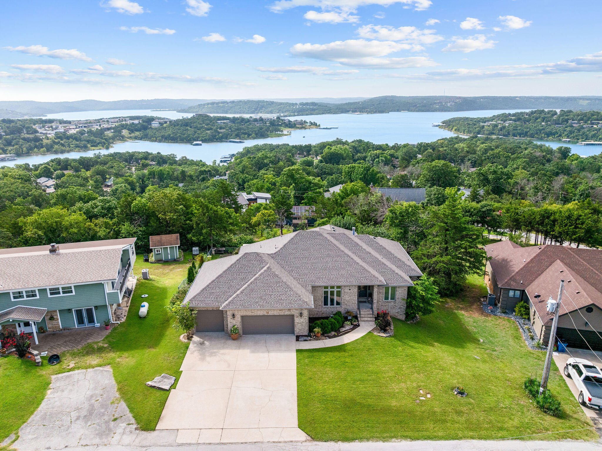 Photo 3 - Residential for sale – 18  Skyline Drive  Kimberling City, MO