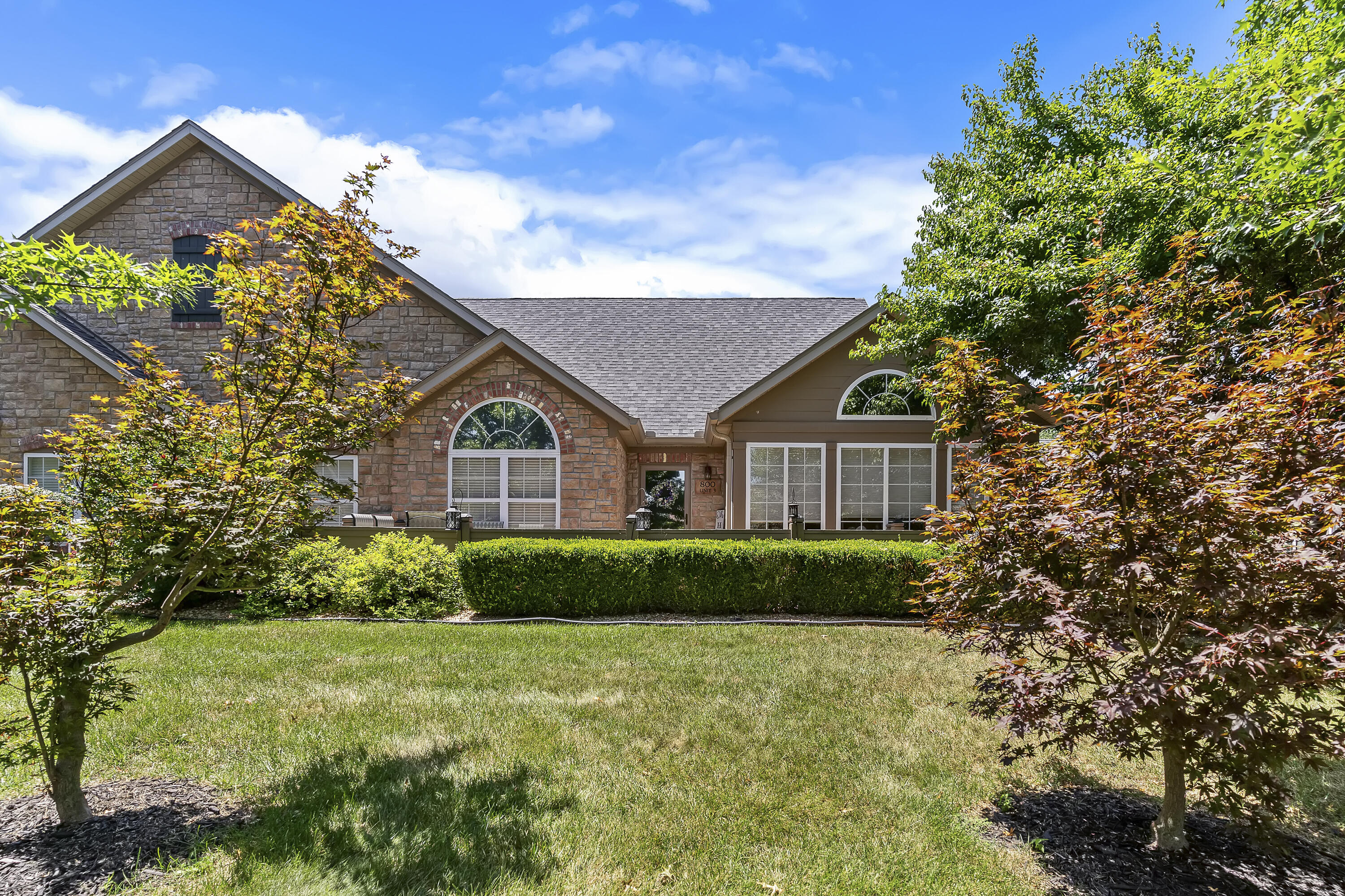 Photo 2 - Residential for sale – 800 E Kings Mead Circle  Nixa, MO