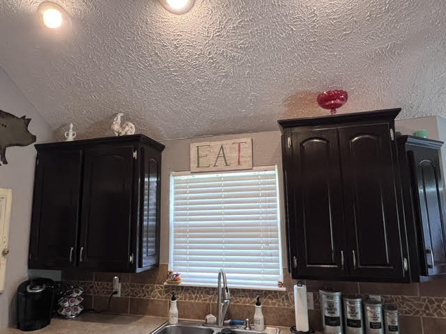 Photo 16 - Residential for sale – 409  Brittany Court  Aurora, MO