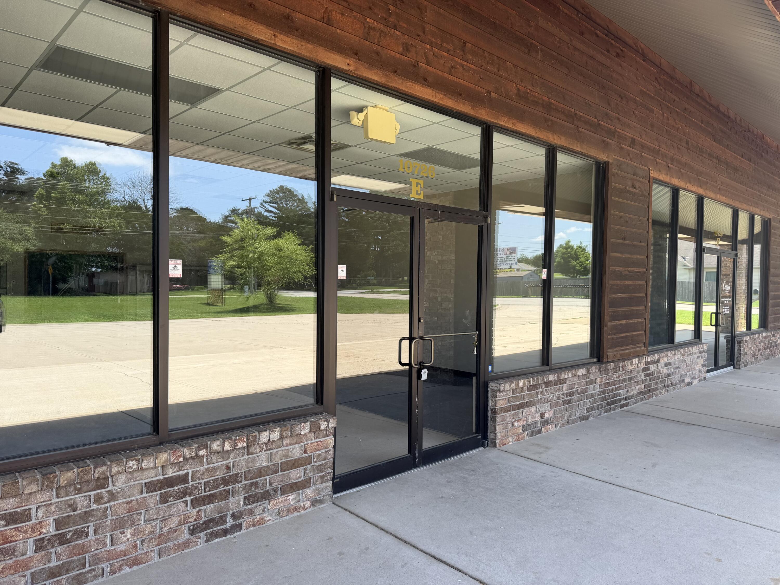 Photo 4 - Commercial Lease for sale – 10726  State Highway 76   Forsyth, MO