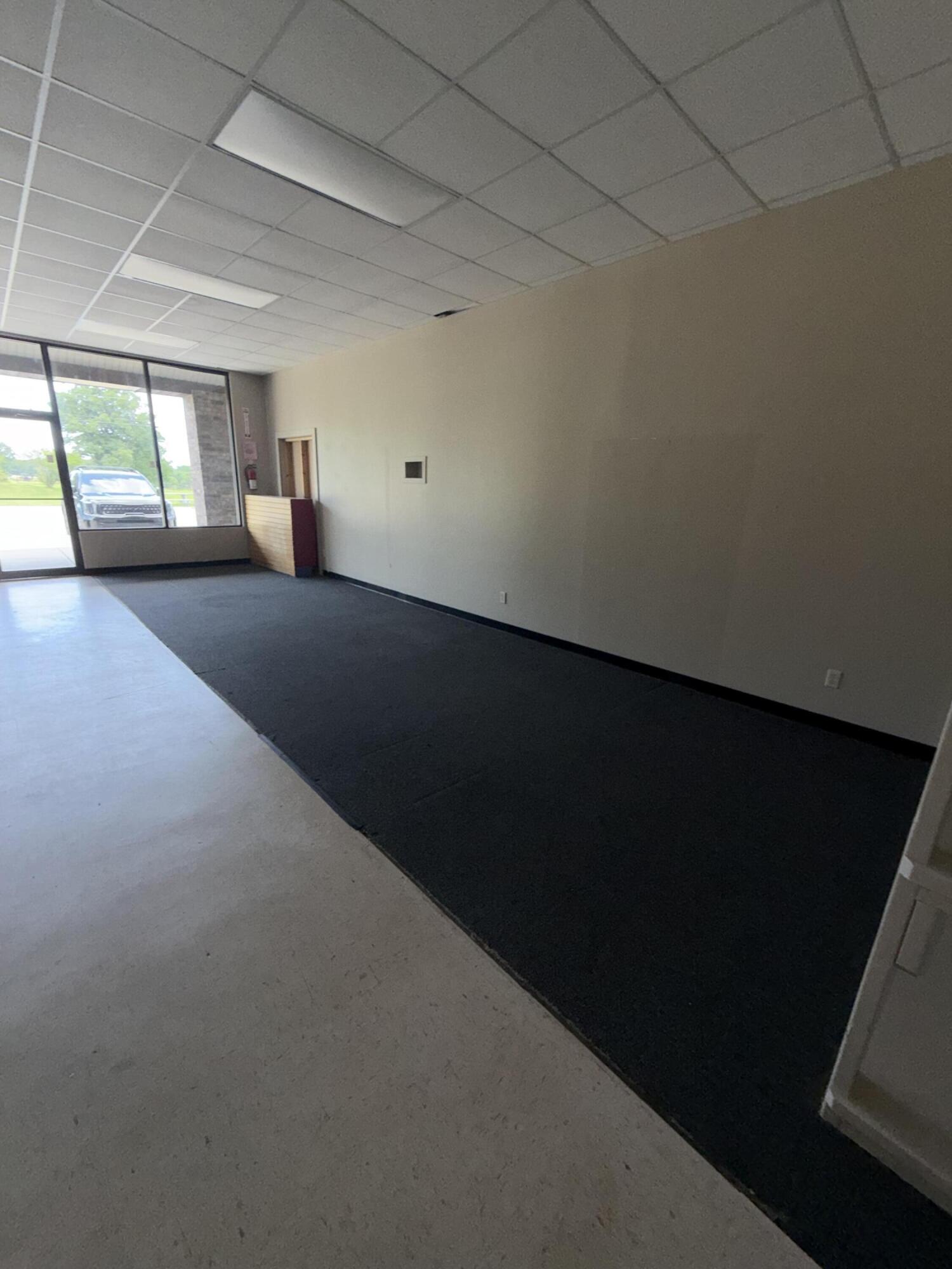 Photo 6 - Commercial Lease for sale – 10726  State Highway 76   Forsyth, MO