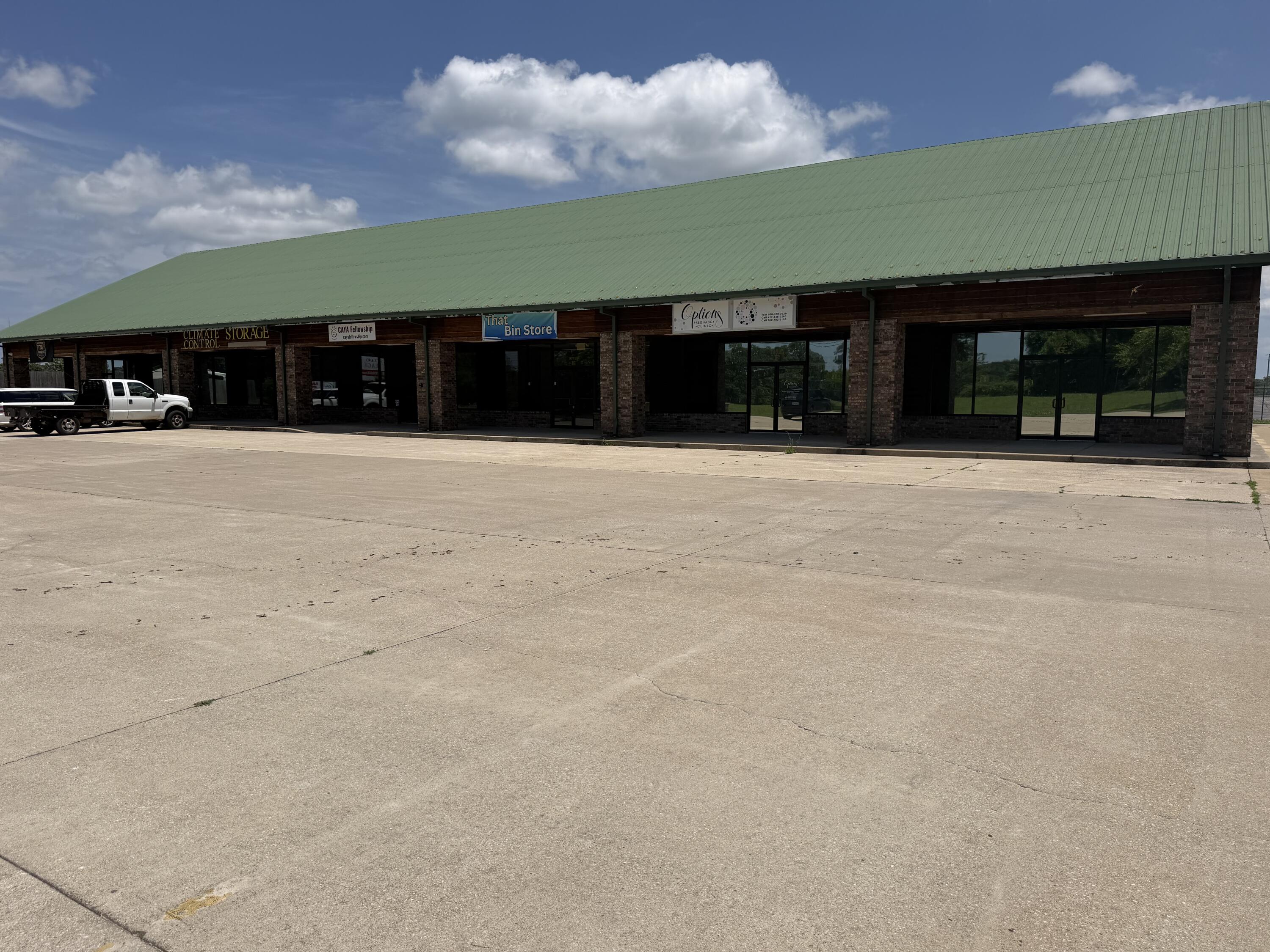 Commercial Lease for sale – 10726  State Highway 76   Forsyth, MO