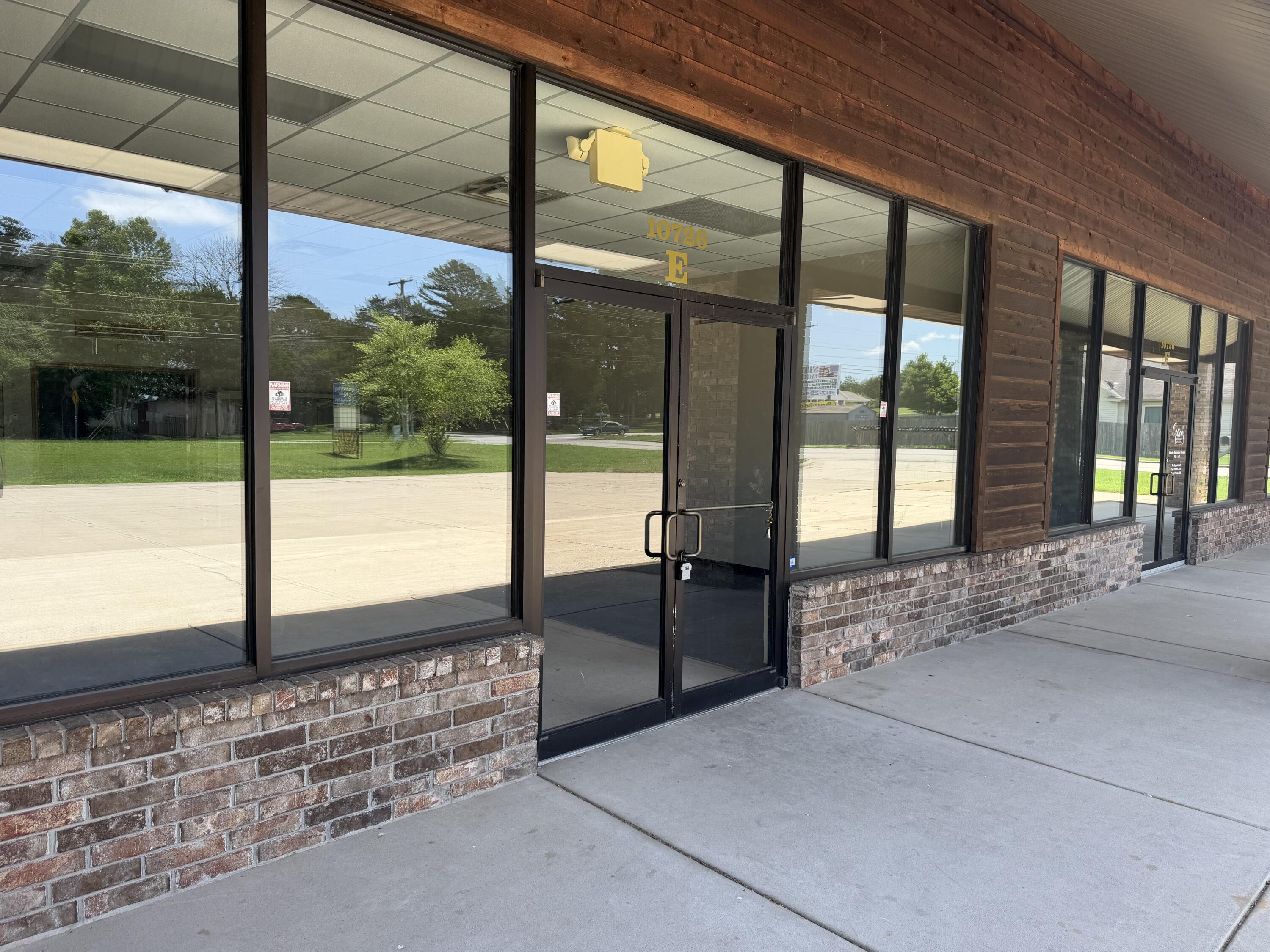 Photo 3 - Commercial Lease for sale – 10726  State Highway 76   Forsyth, MO
