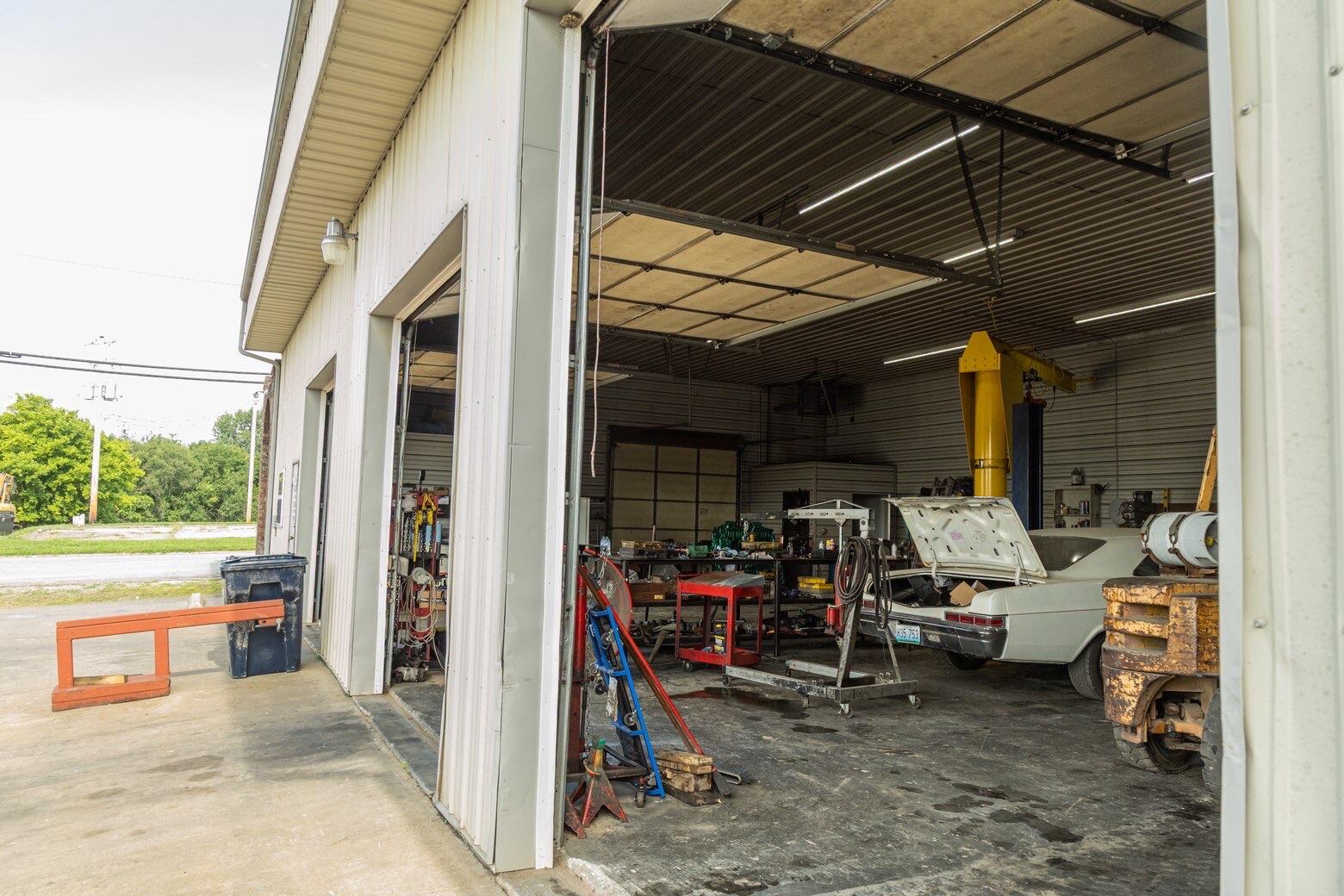 Photo 7 - Commercial Sale for sale – 112 E Davis Street  Stockton, MO
