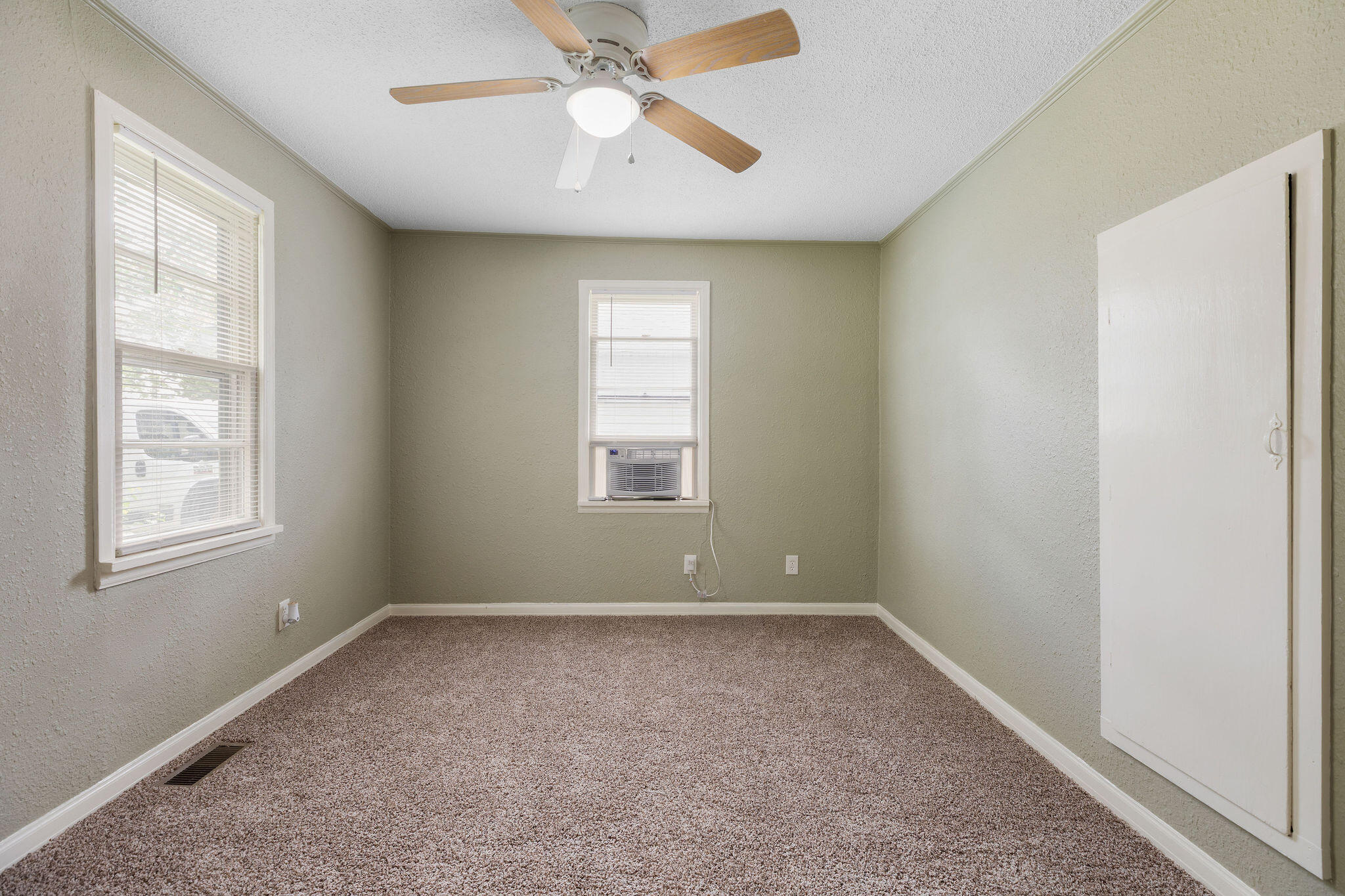 Photo 11 - Residential for sale – 1401 W Florida Street  Springfield, MO