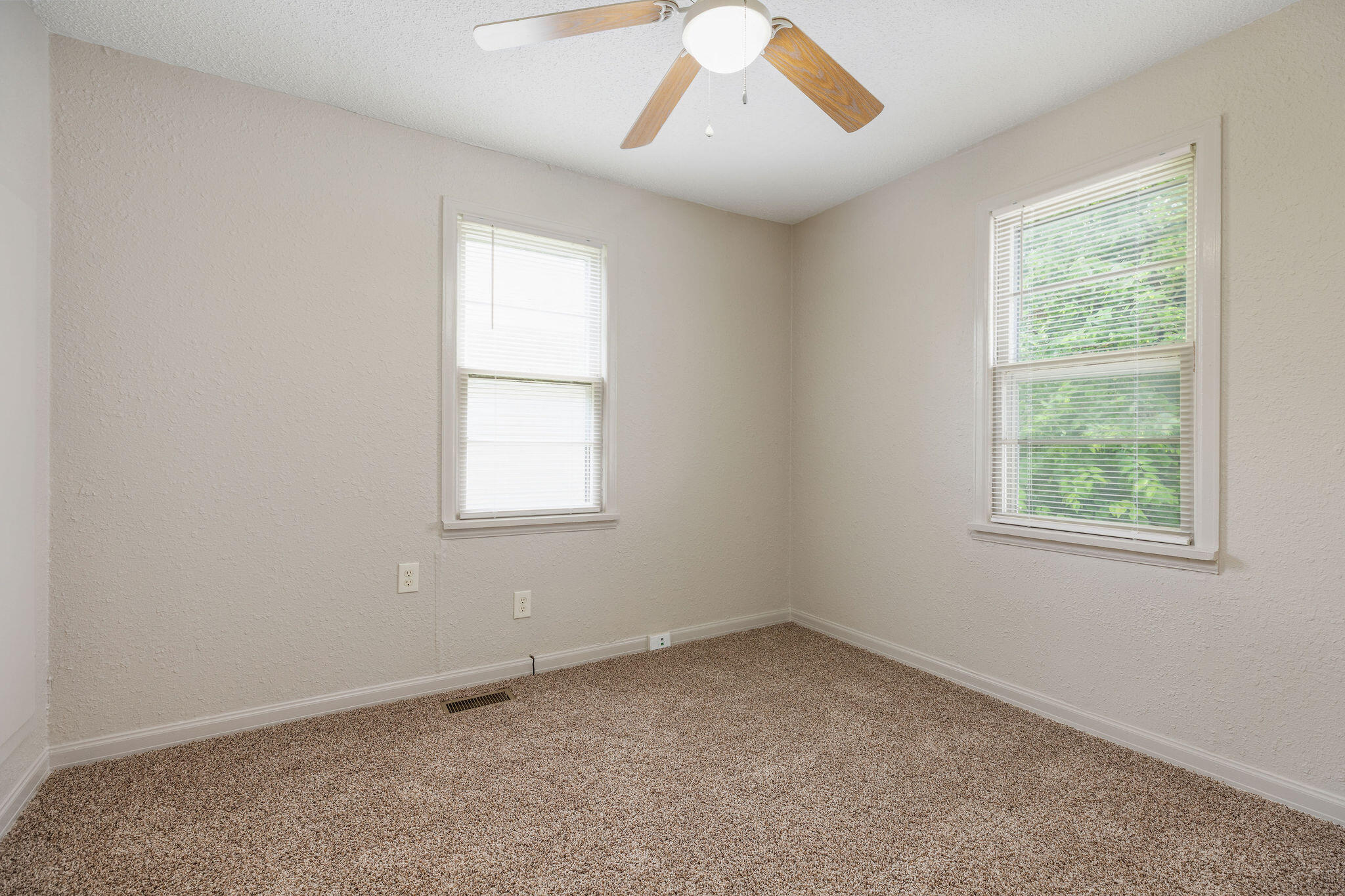 Photo 9 - Residential for sale – 1401 W Florida Street  Springfield, MO