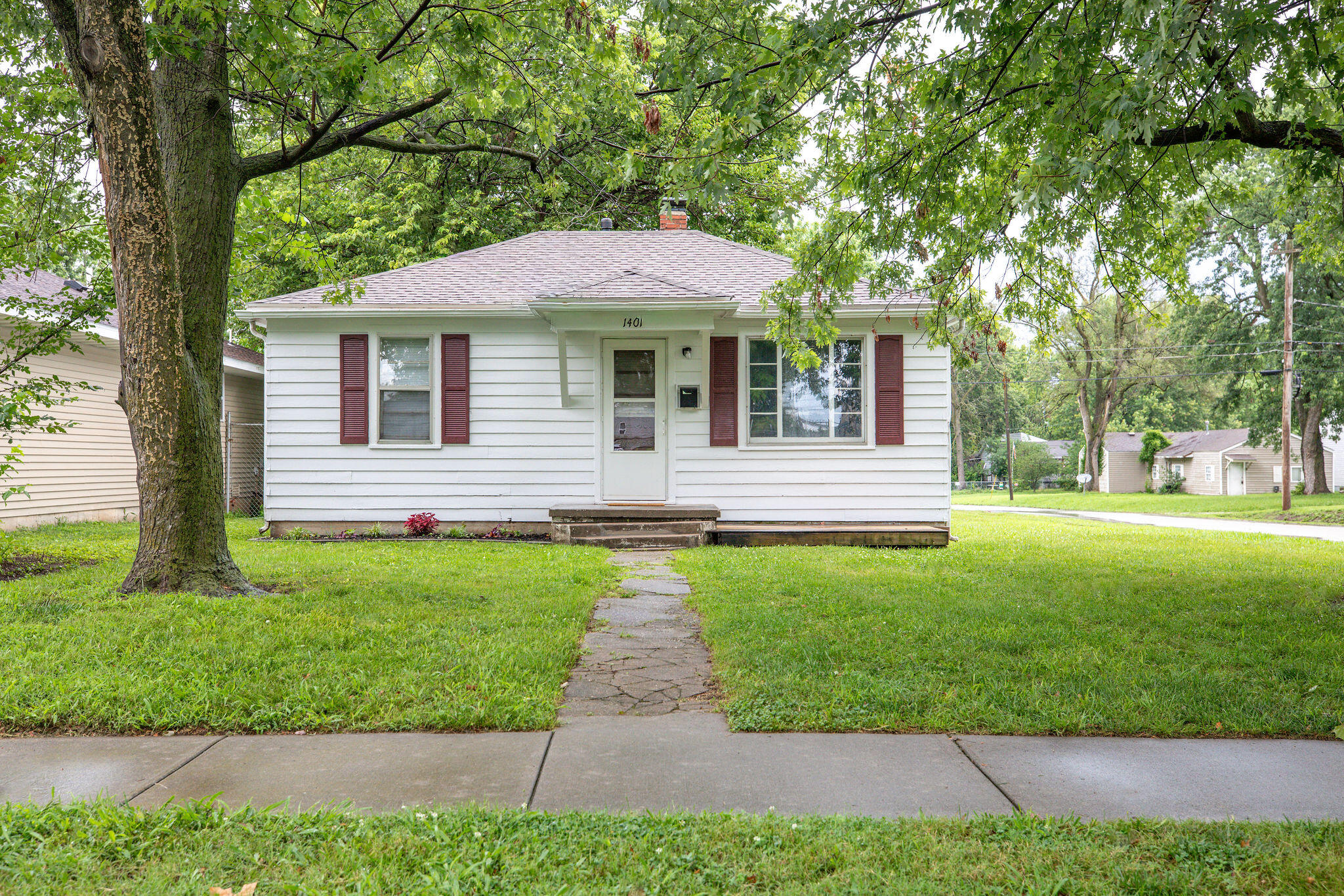 Photo 2 - Residential for sale – 1401 W Florida Street  Springfield, MO
