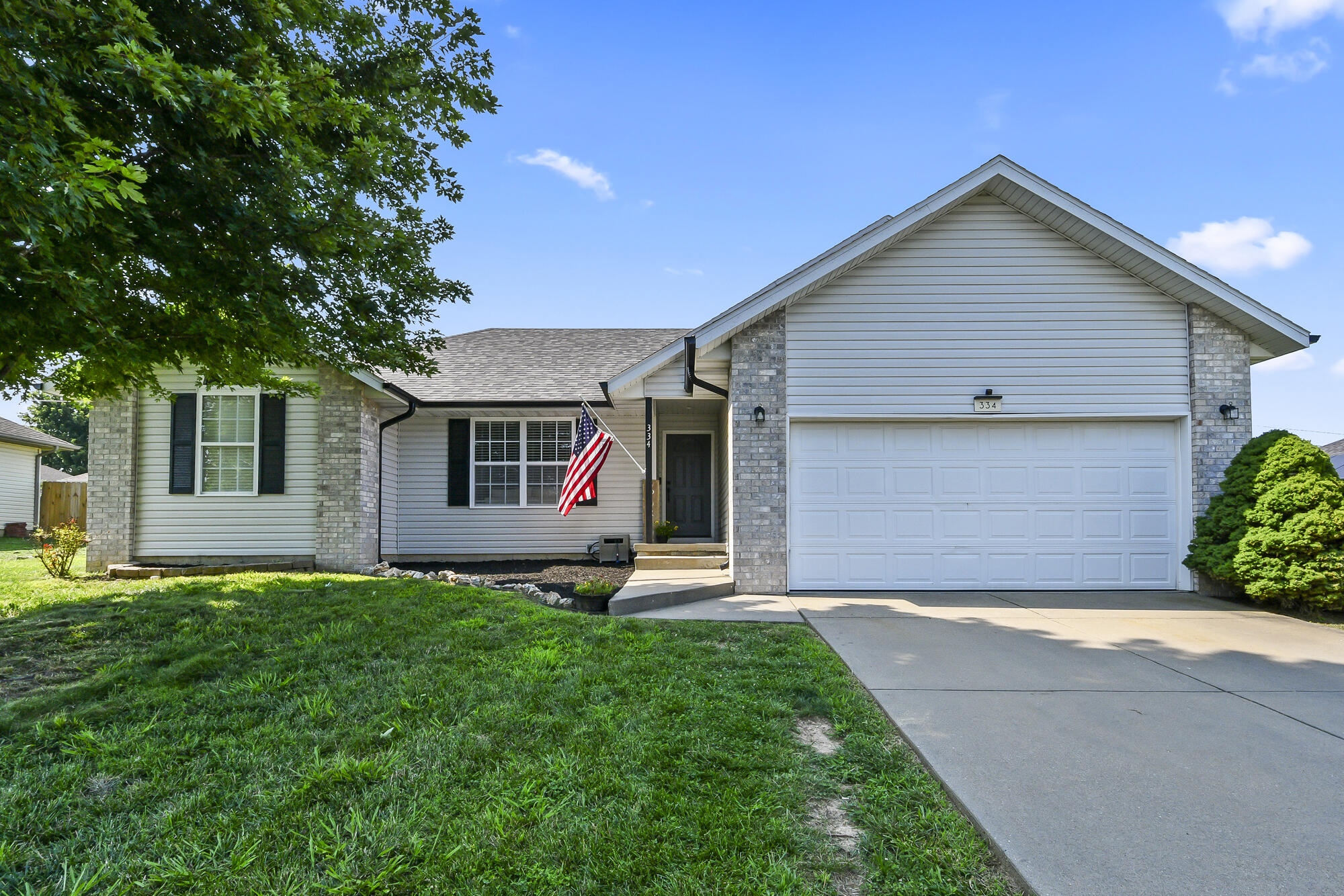 Photo 2 - Residential for sale – 334  Sugar Tree Road  Sparta, MO