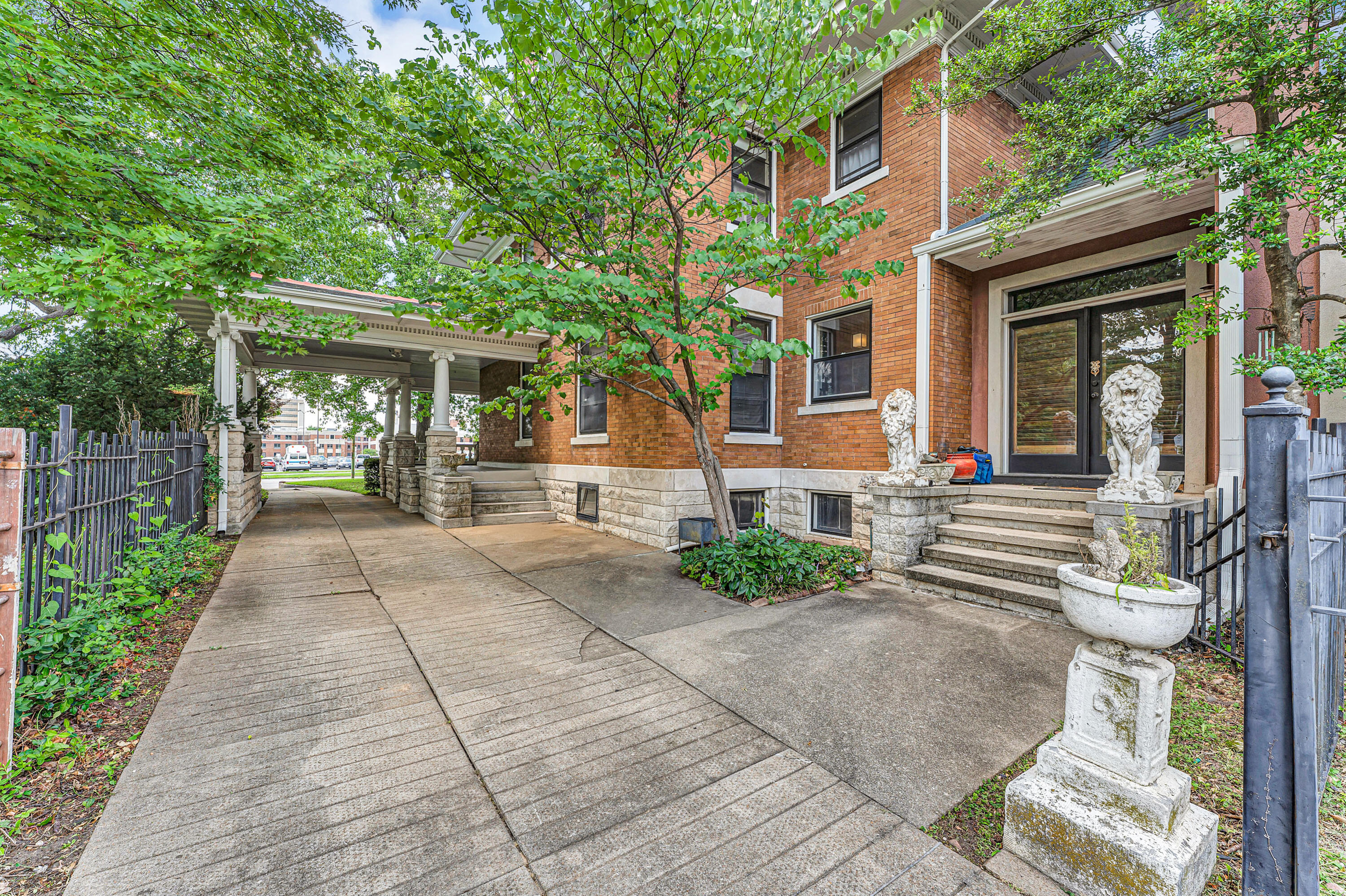 Photo 6 - Residential for sale – 1414 N Benton Avenue  Springfield, MO
