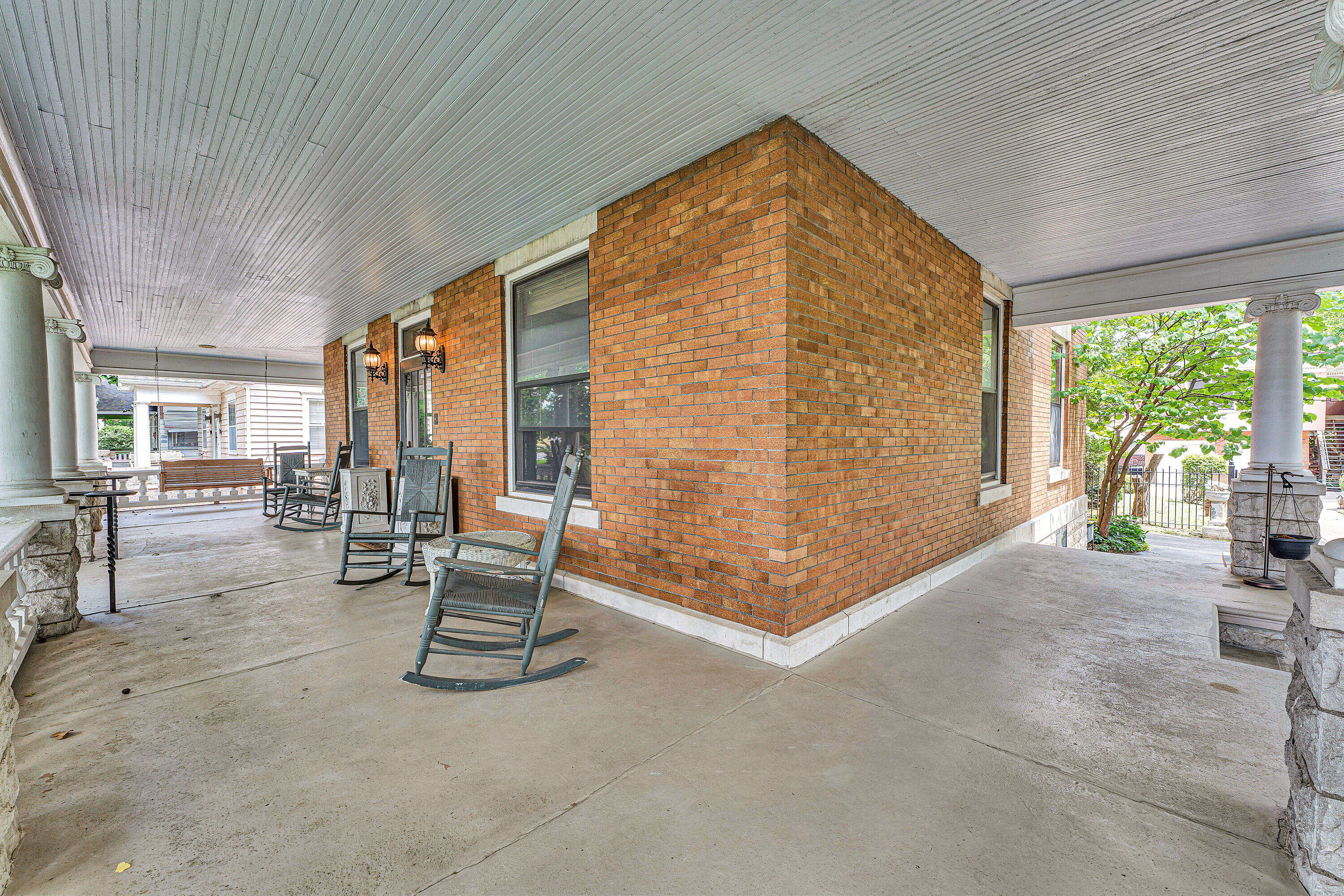 Photo 5 - Residential for sale – 1414 N Benton Avenue  Springfield, MO