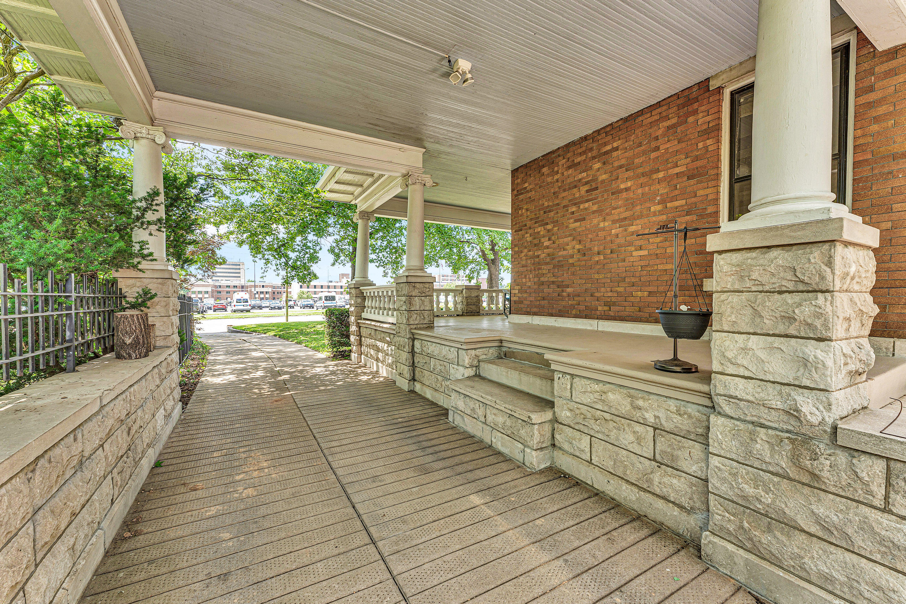 Photo 10 - Residential for sale – 1414 N Benton Avenue  Springfield, MO