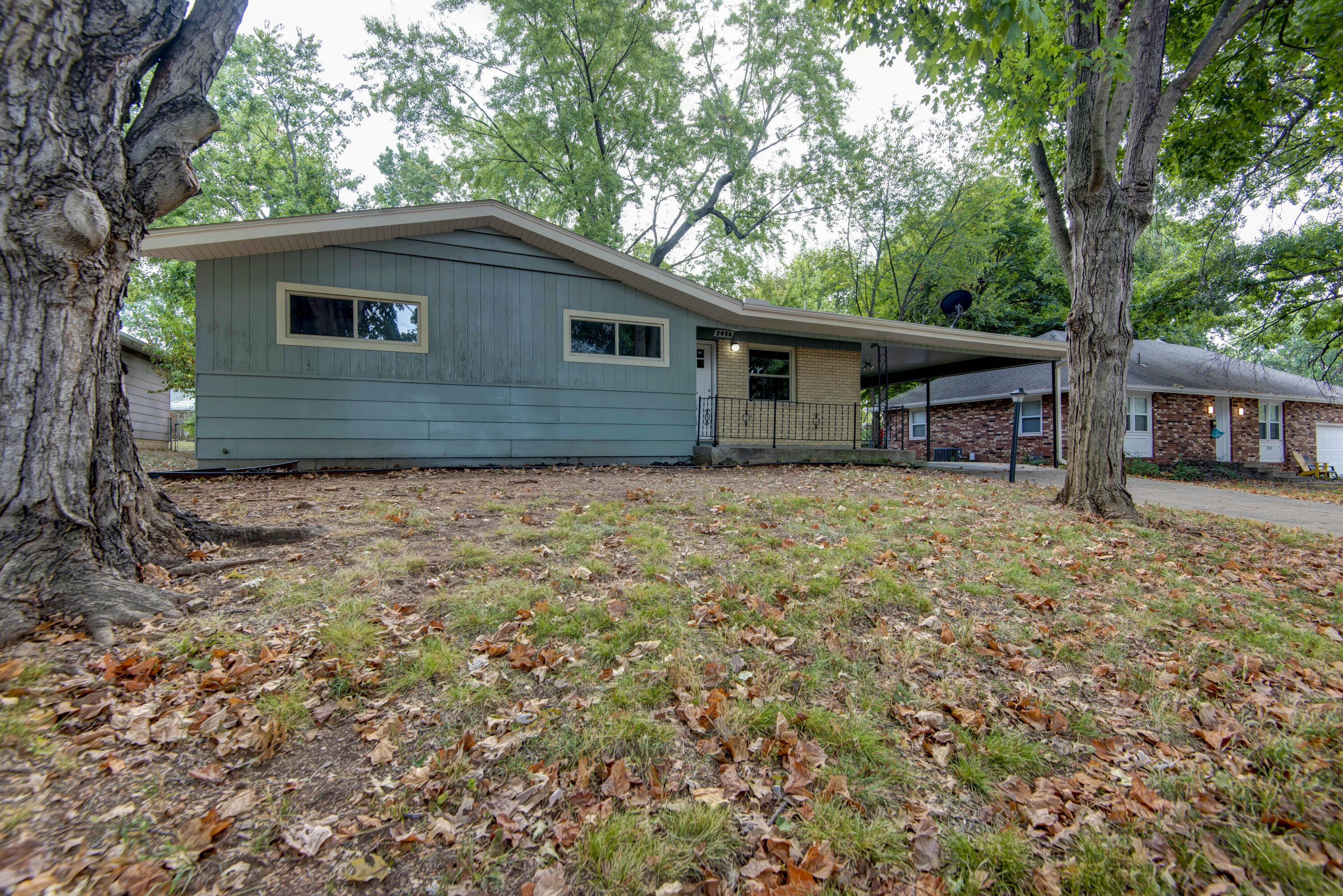 Photo 2 - Residential for sale – 2456 S Ferguson Avenue  Springfield, MO
