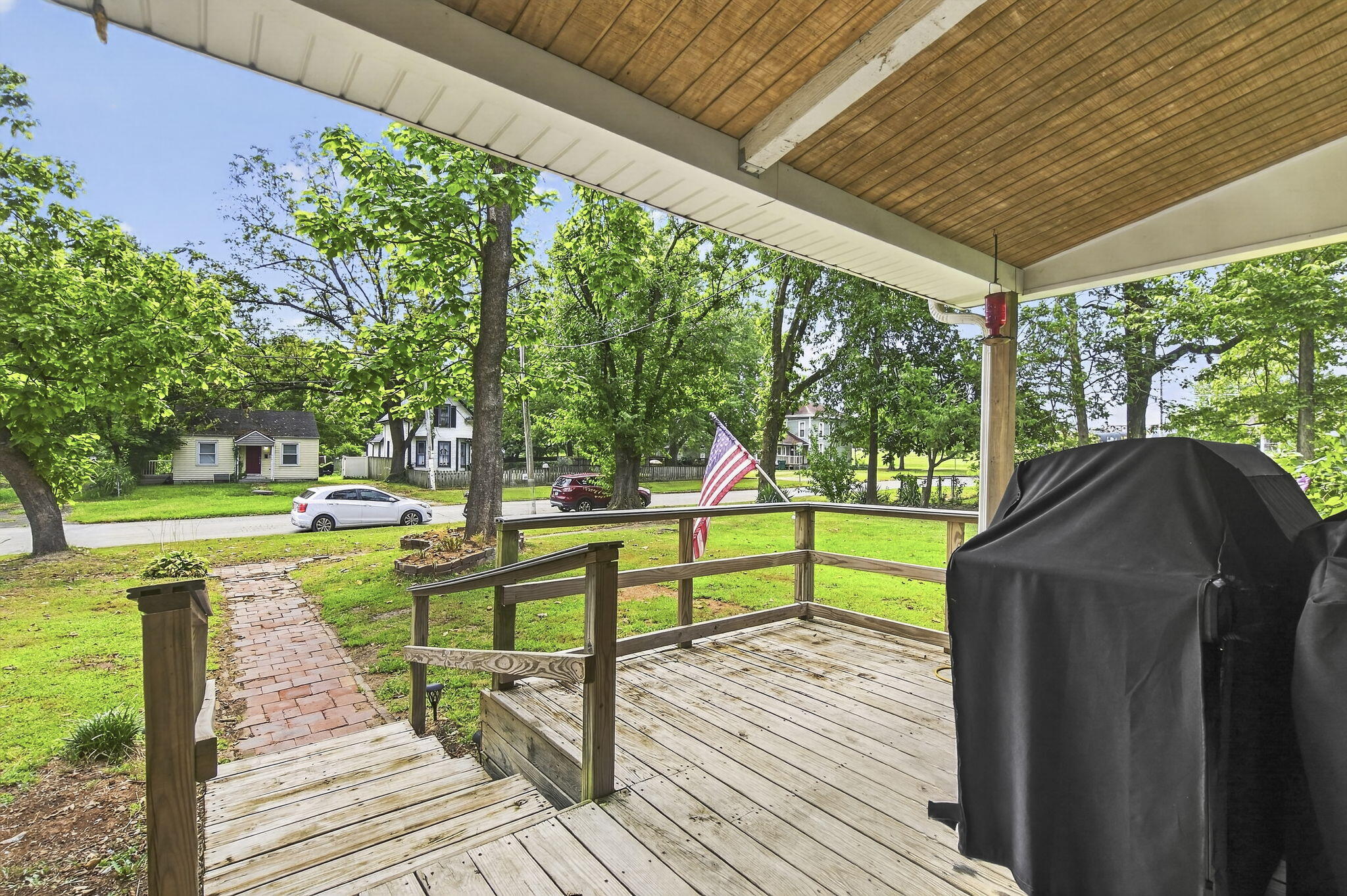 Photo 2 - Residential for sale – 1911 N Benton Avenue  Springfield, MO