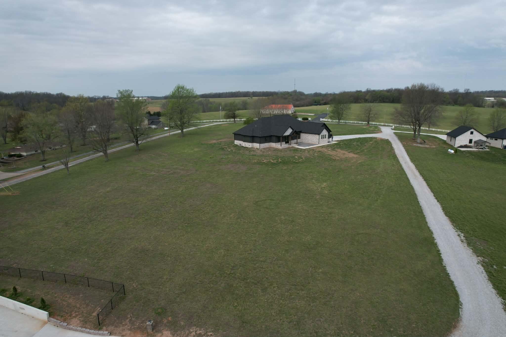 Photo 3 - Residential for sale – 138  Brady Lane  Republic, MO