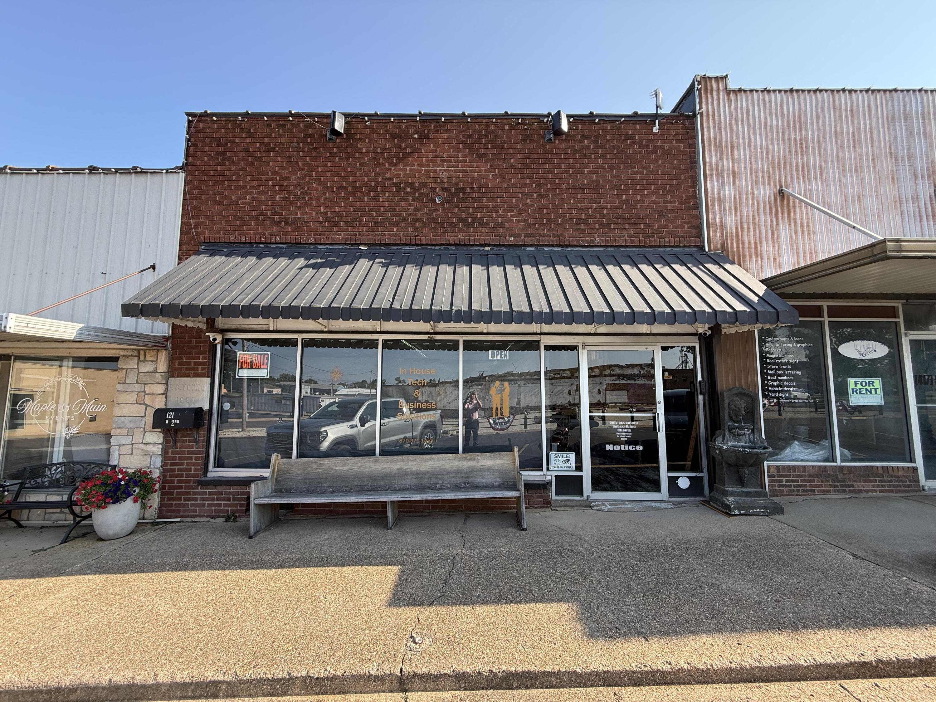 Commercial Sale for sale – 121 W 2nd Street  Mountain Grove, MO