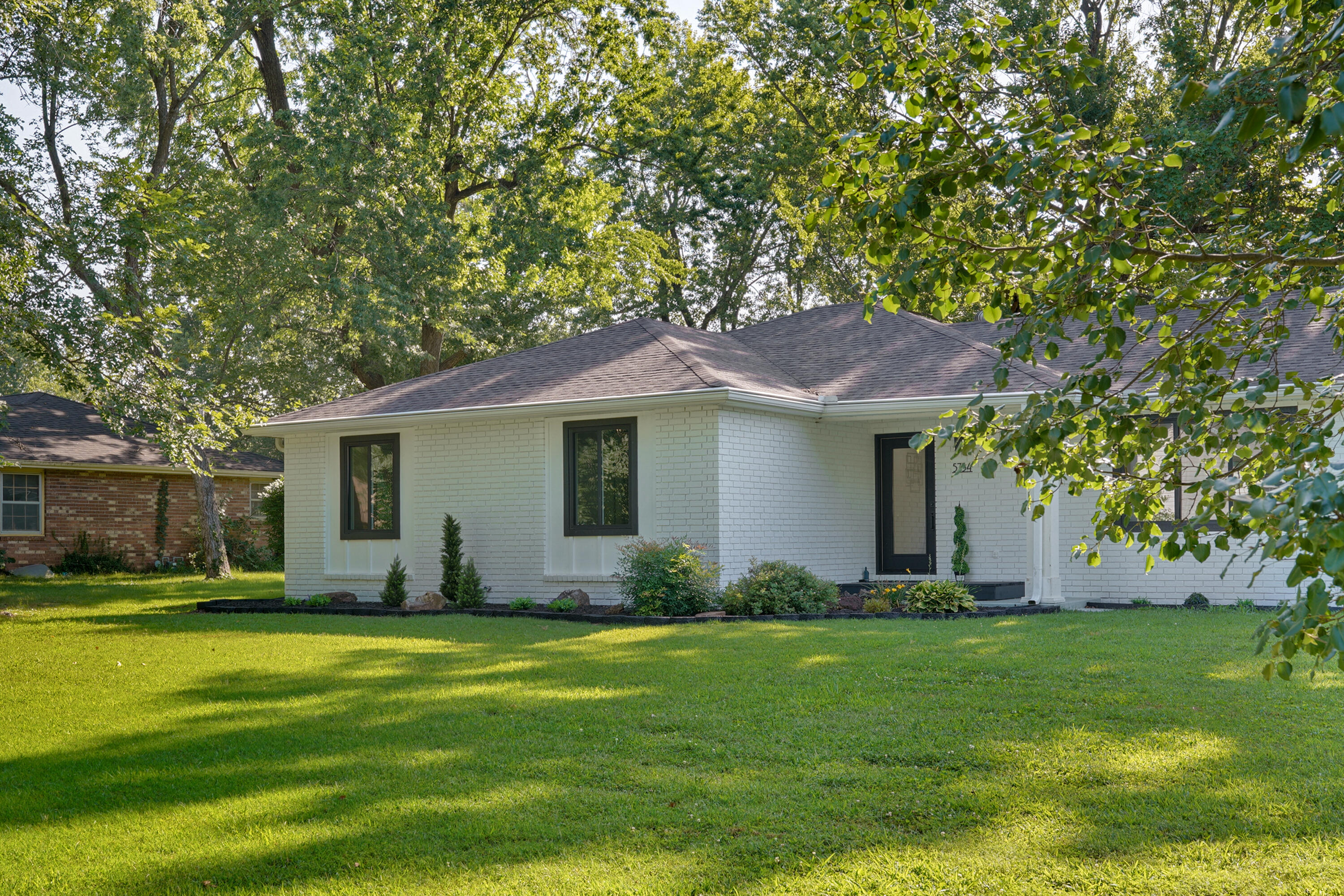 Photo 3 - Residential for sale – 5754 S Fair Oak Road  Springfield, MO