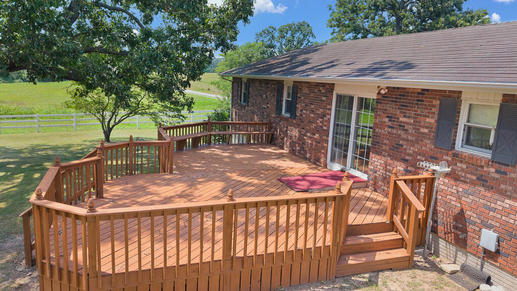 Photo 8 - Residential for sale – 8675  Farm Road 2195   Cassville, MO