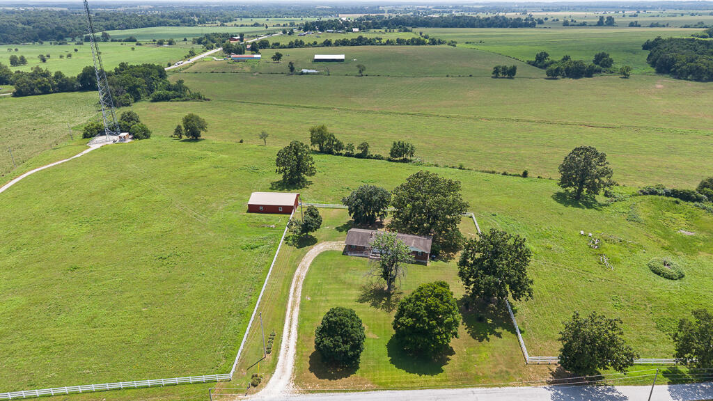 Photo 33 - Residential for sale – 8675  Farm Road 2195   Cassville, MO
