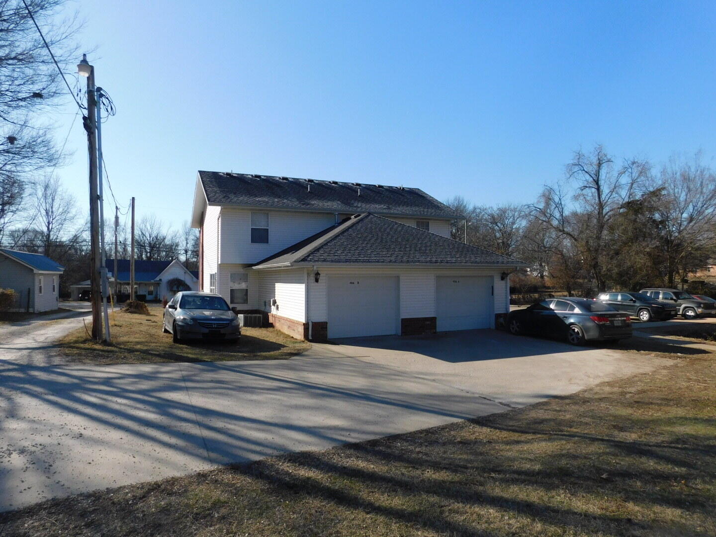 Photo 7 - Residential Income for sale – 406 W Cale   Monett, MO