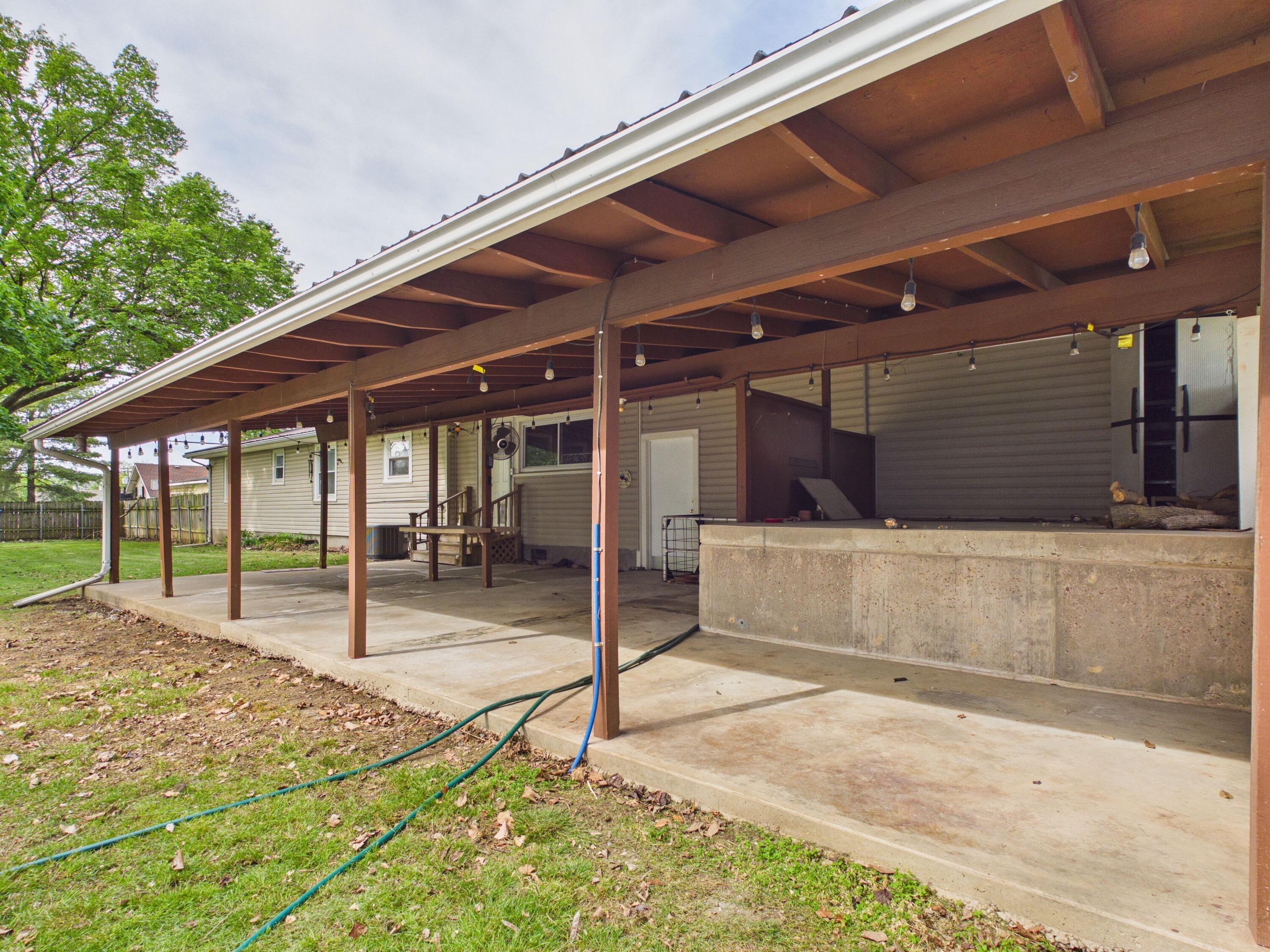 Photo 5 - Residential for sale – 803 N Springfield Street  Berryville, AR