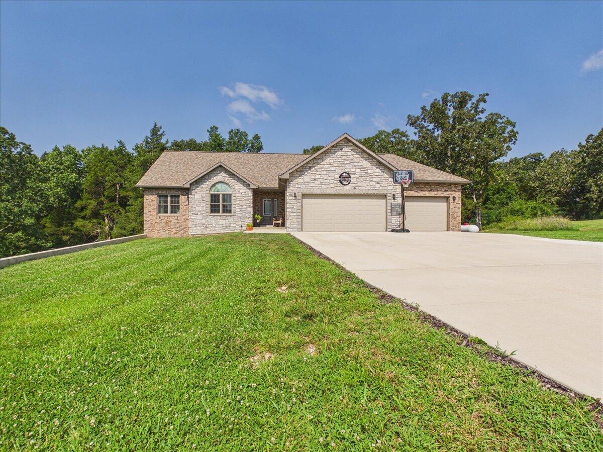 Residential for sale – 513  Primrose Lane  Houston, MO