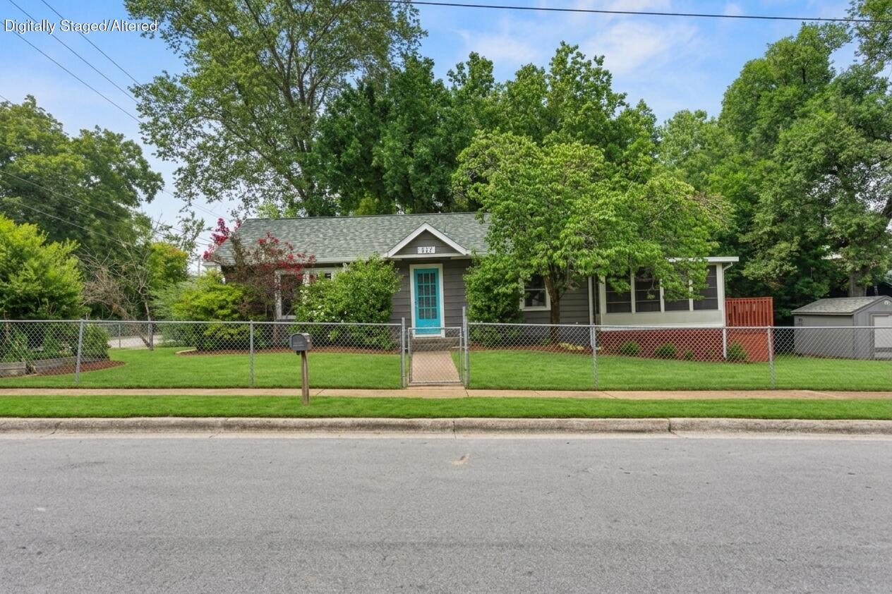 Photo 3 - Residential for sale – 517 W College Street  Branson, MO