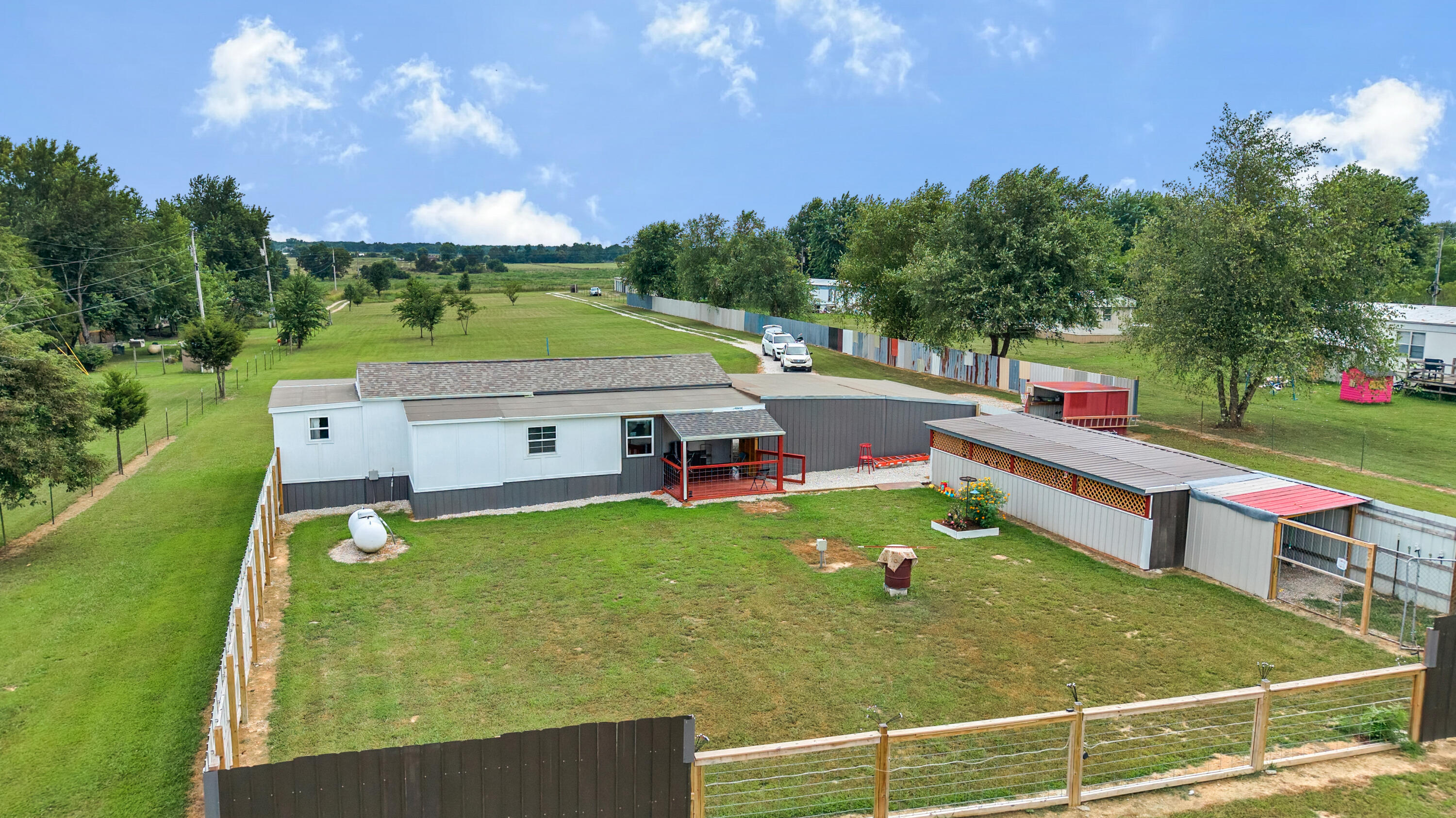 Photo 6 - Residential for sale – 11318  Private Road 2207   Cassville, MO