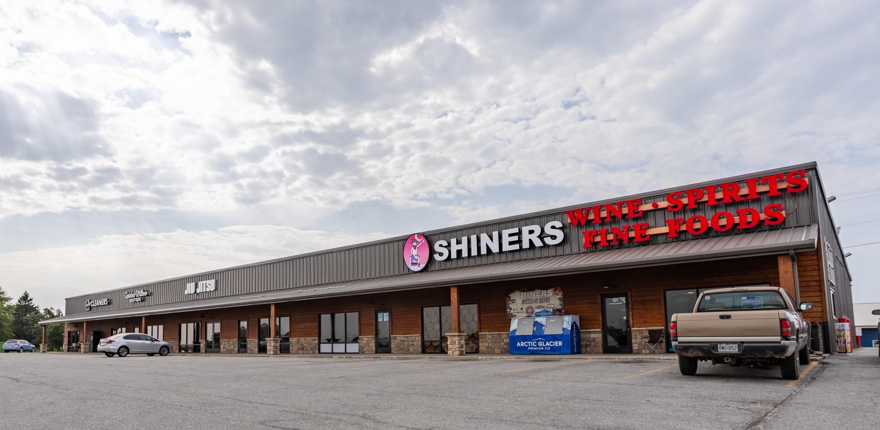 Commercial Sale for sale – 3100 S Elliott Avenue  Aurora, MO